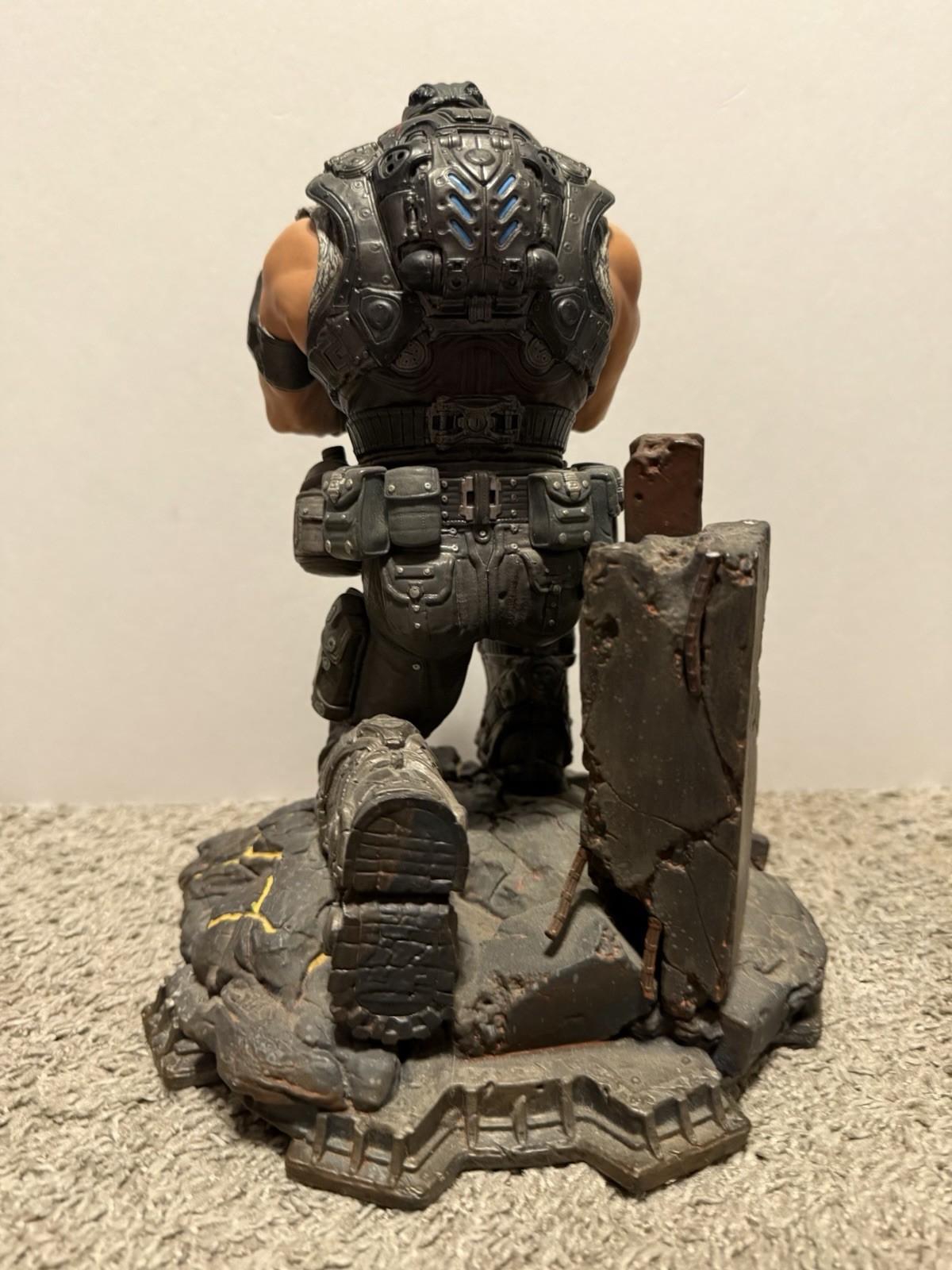 Gears of War 3 Marcus Fenix Collectors Figure Statue MISSING RIFLE