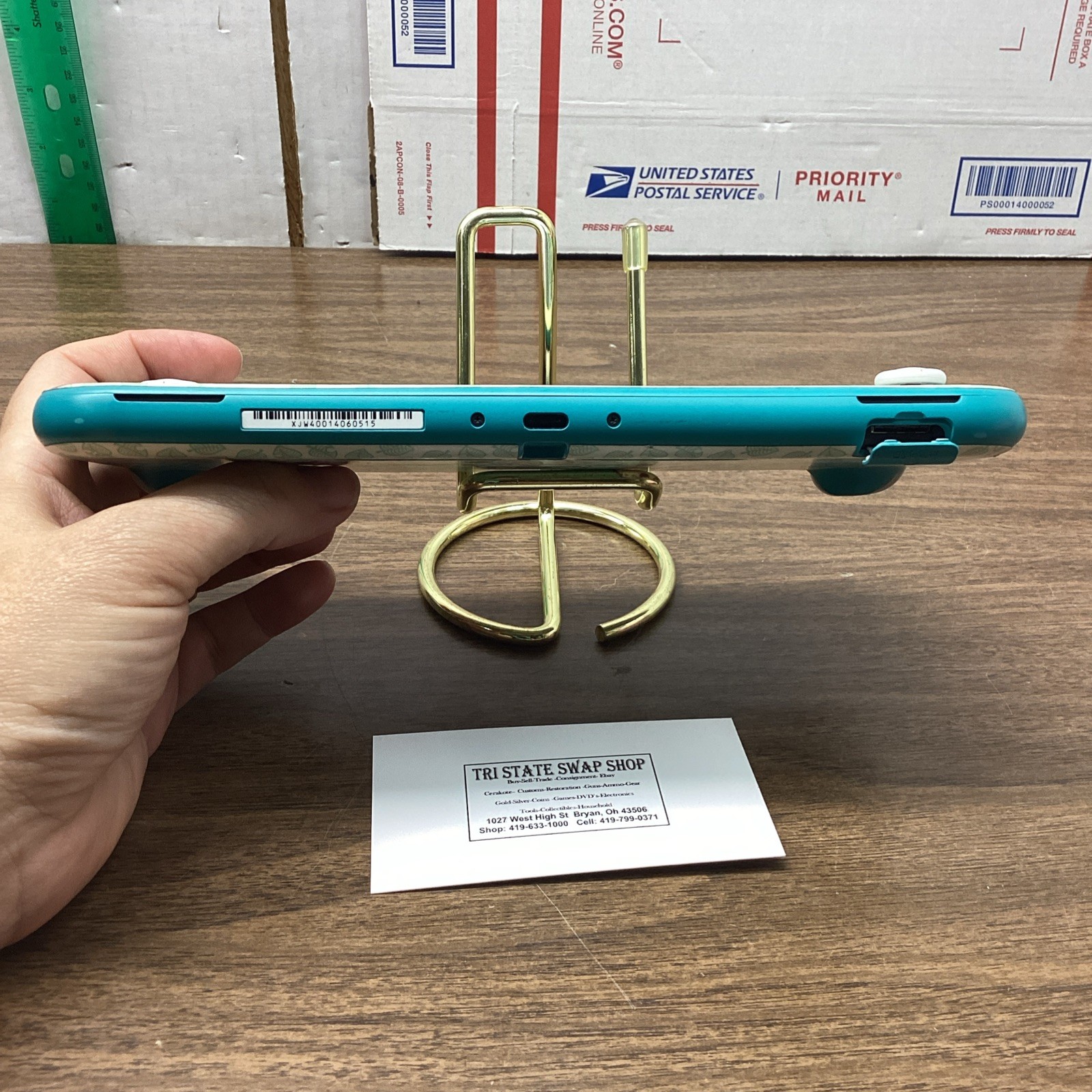 Nintendo Switch Lite Animal Crossing Edition Teal/White Handheld 32GB No Charger
