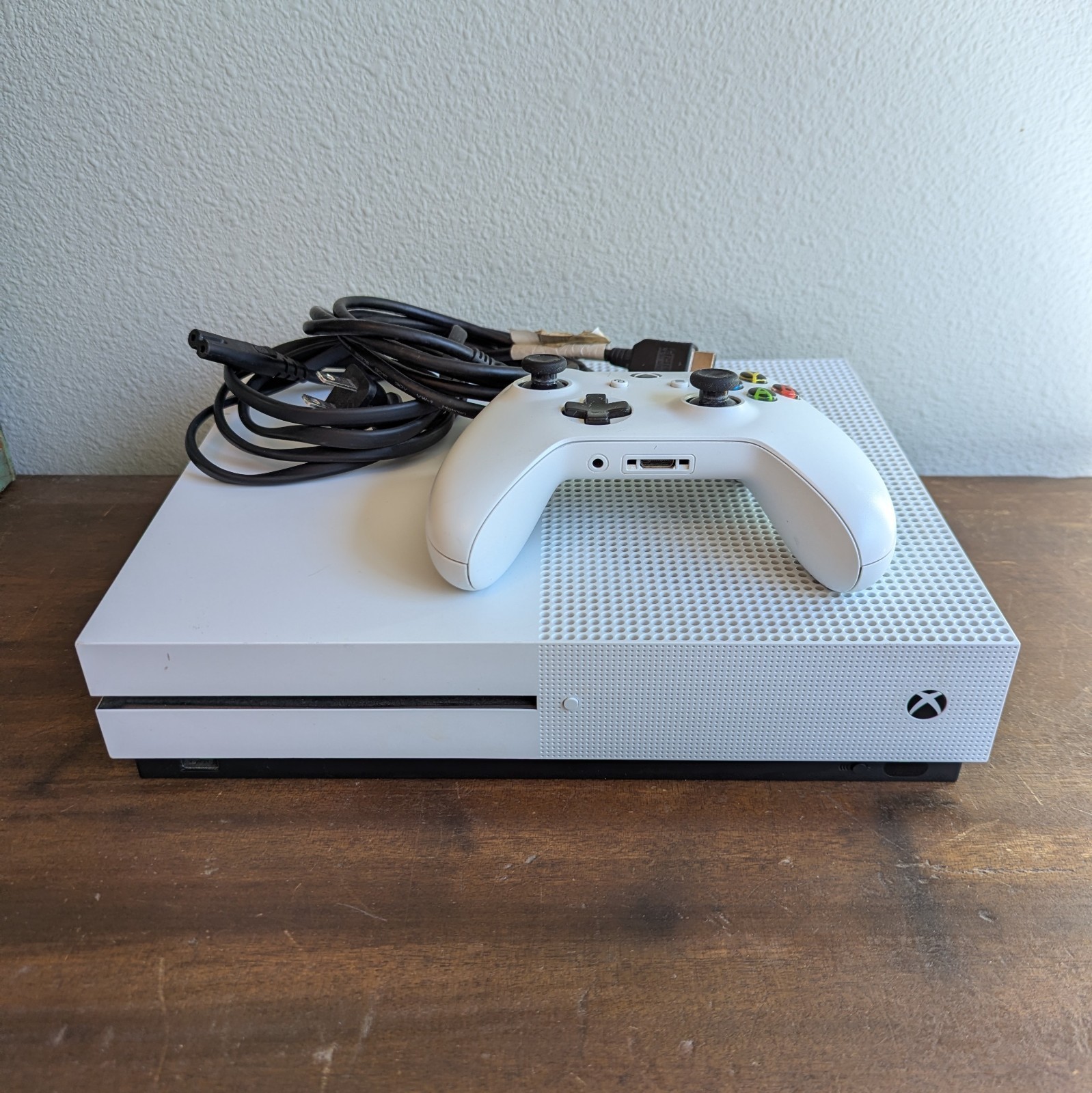 Microsoft Xbox One S 1TB White Gaming Console with Cords & Wireless Controller