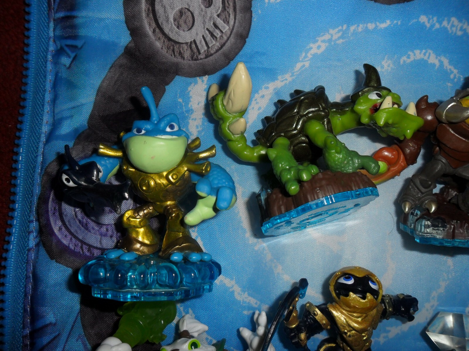 Skylanders Swap Force 8 Figure Lot W/ Cards, Countdown, Scorp, Bumble …
