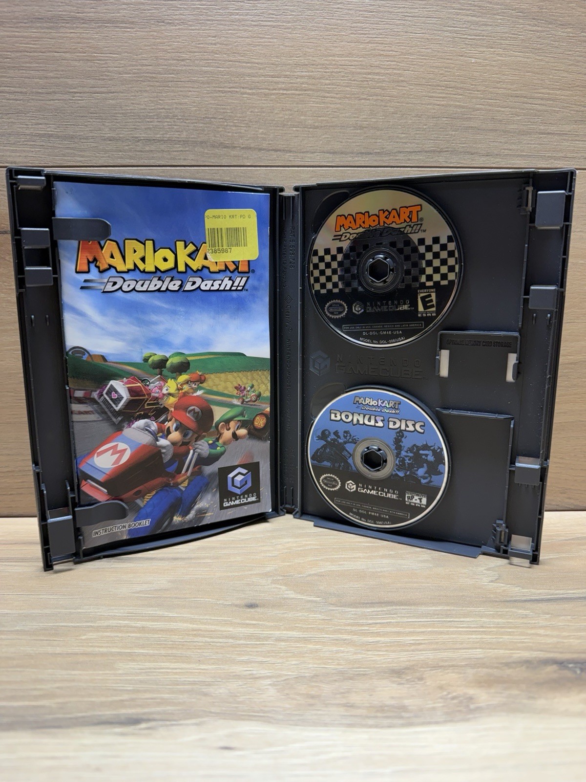 Mario Kart: Double Dash & Bonus Disk (2003) CIB For Nintendo GameCube w/ Manual!