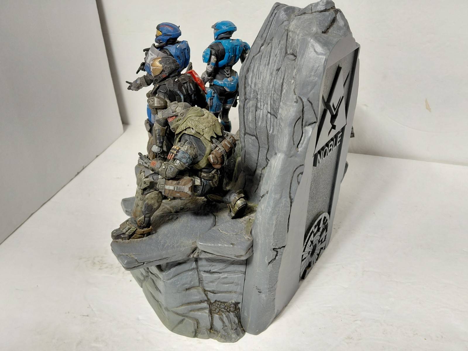 Halo Reach Noble Team Legendary Limited Edition Statue 2010