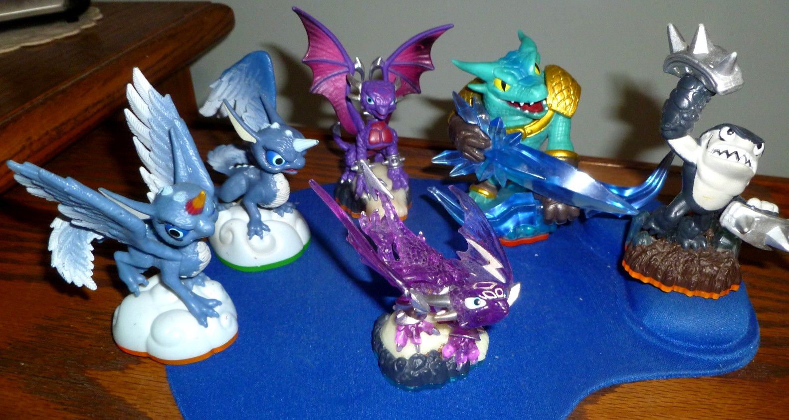 Activision Skylander 6 action figures 2012. Nice selection