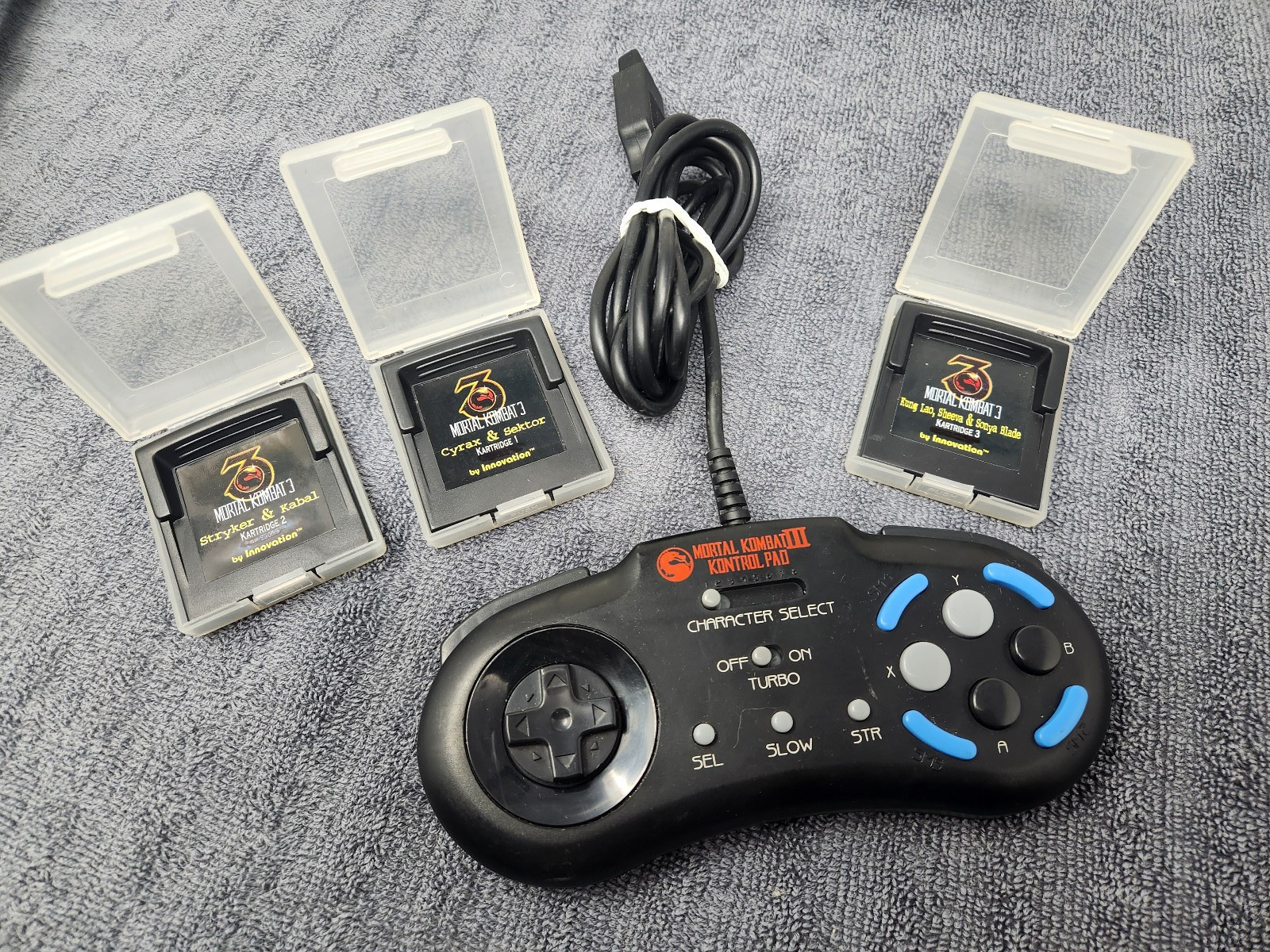 Mortal Kombat 3 Genesis Kontrol Pad + 3 Kartridges – SNES Label Variant