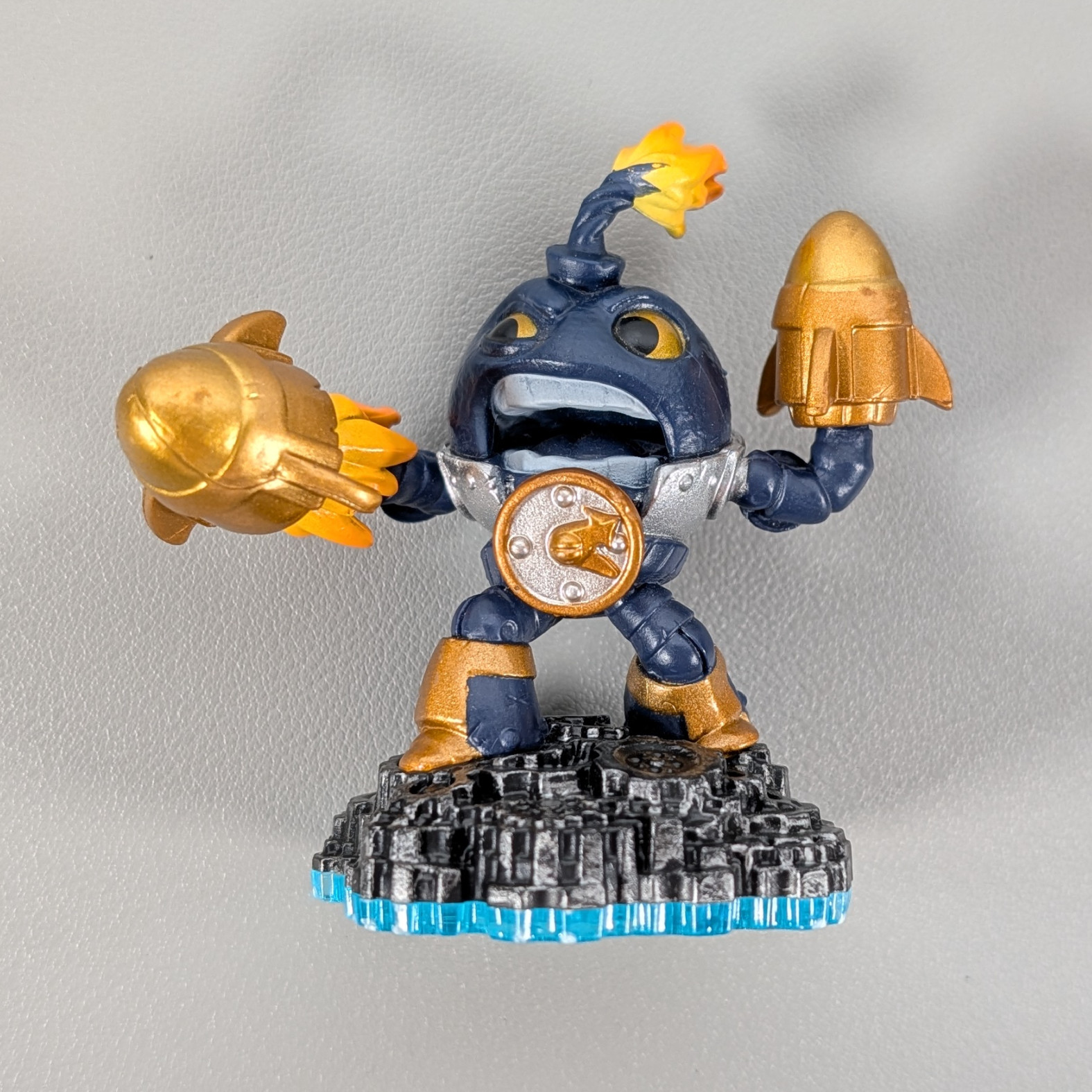 Skylanders SWAP FORCE Character Figure: COUNTDOWN (blue base)