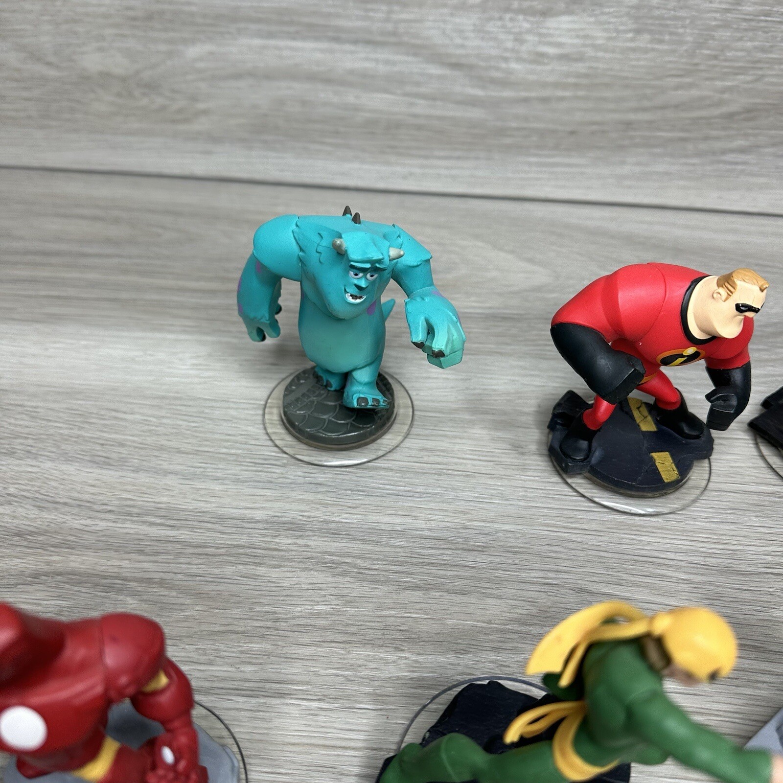 *Bundle* Lot 11 Disney Infinity XBOX Figures Hulk Thor Captain America Iron Man