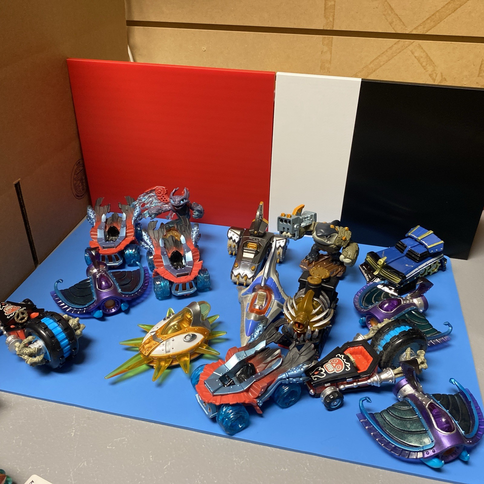 Skylanders SuperChargers Vehicle Lot of 13 Activision 2 Sky landers