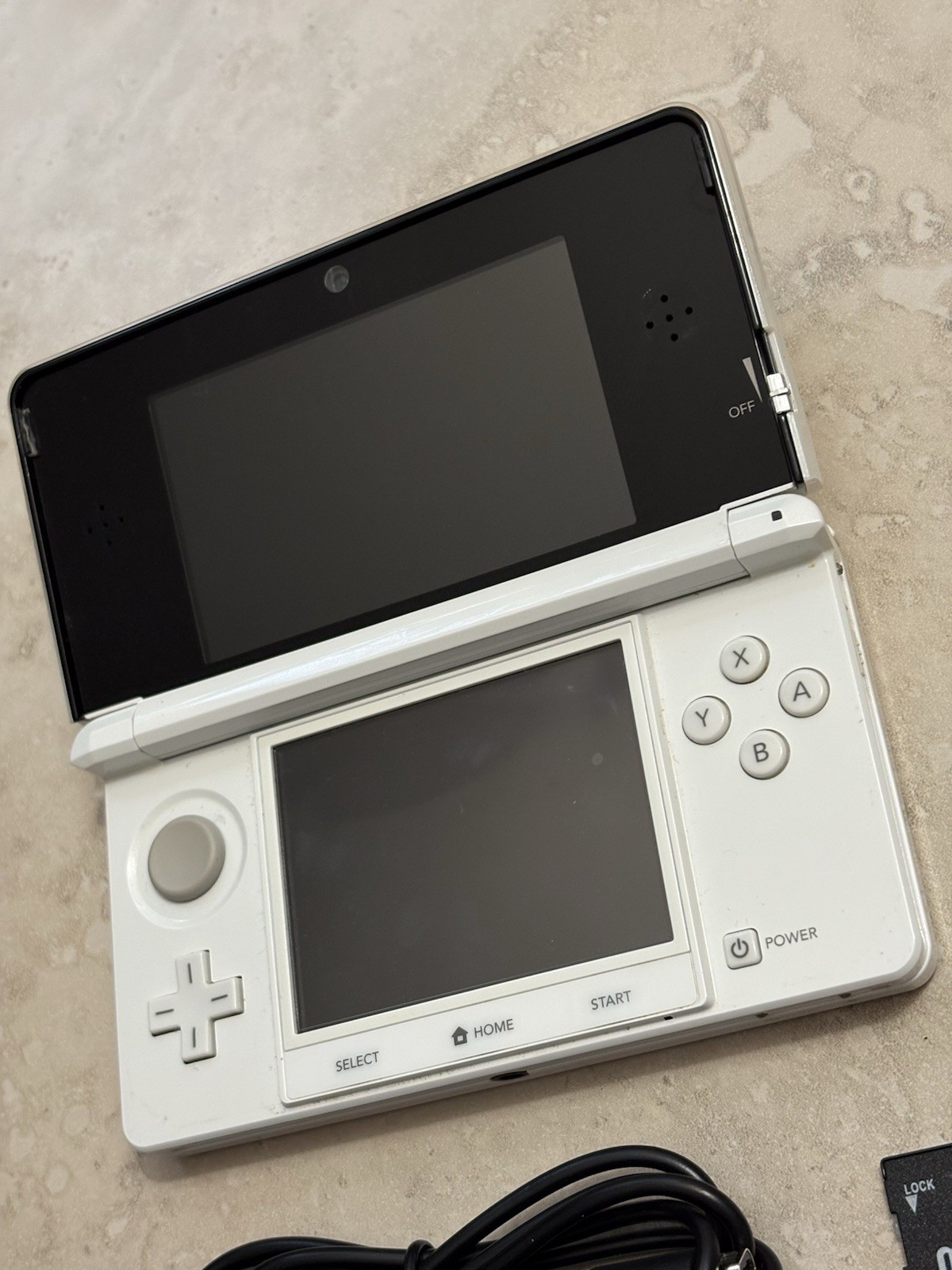 Nintendo 3DS Console White Edition With Charger US SELLER New Top Screen