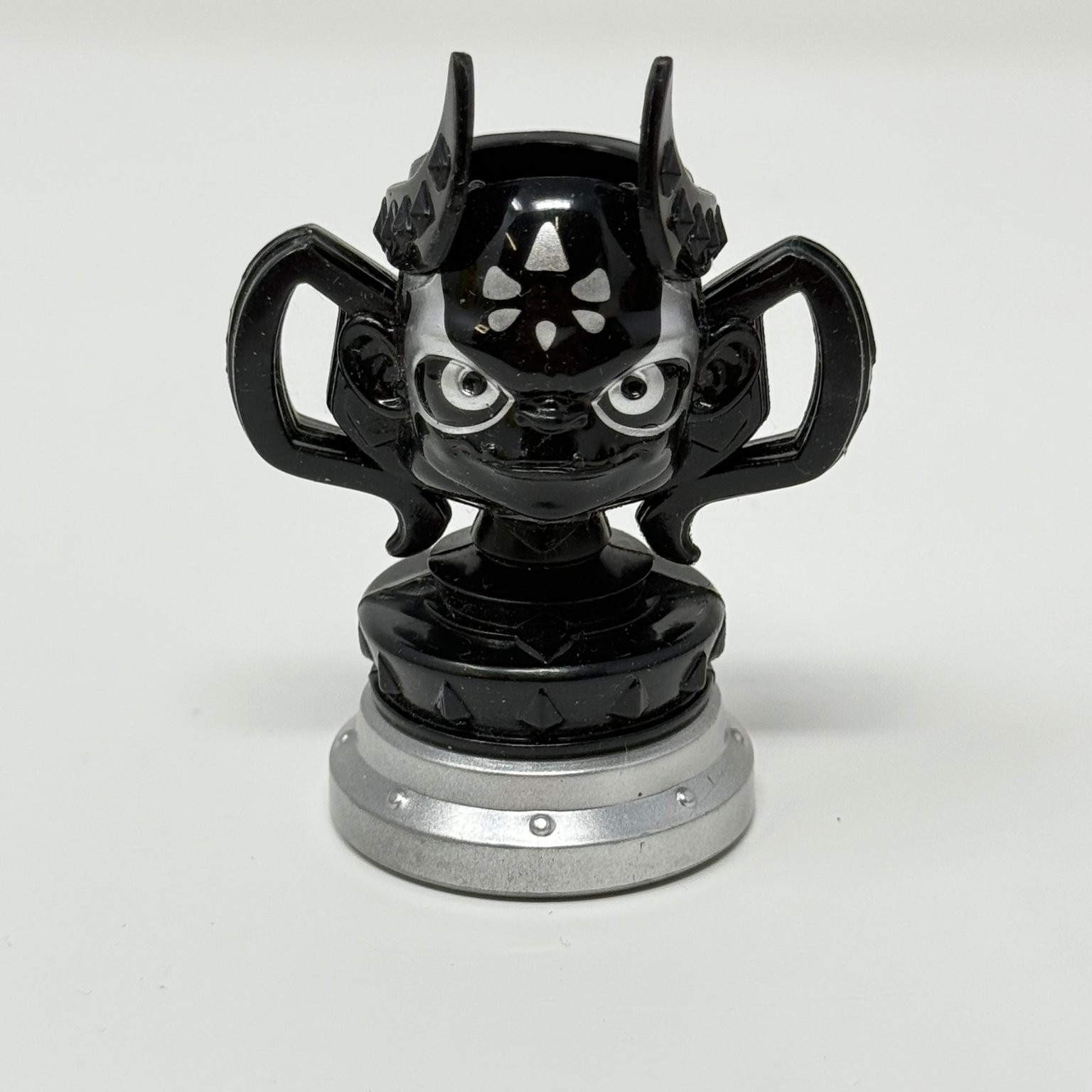 Activision Skylanders SuperChargers Kaos Trophy Racing Trophy Figure