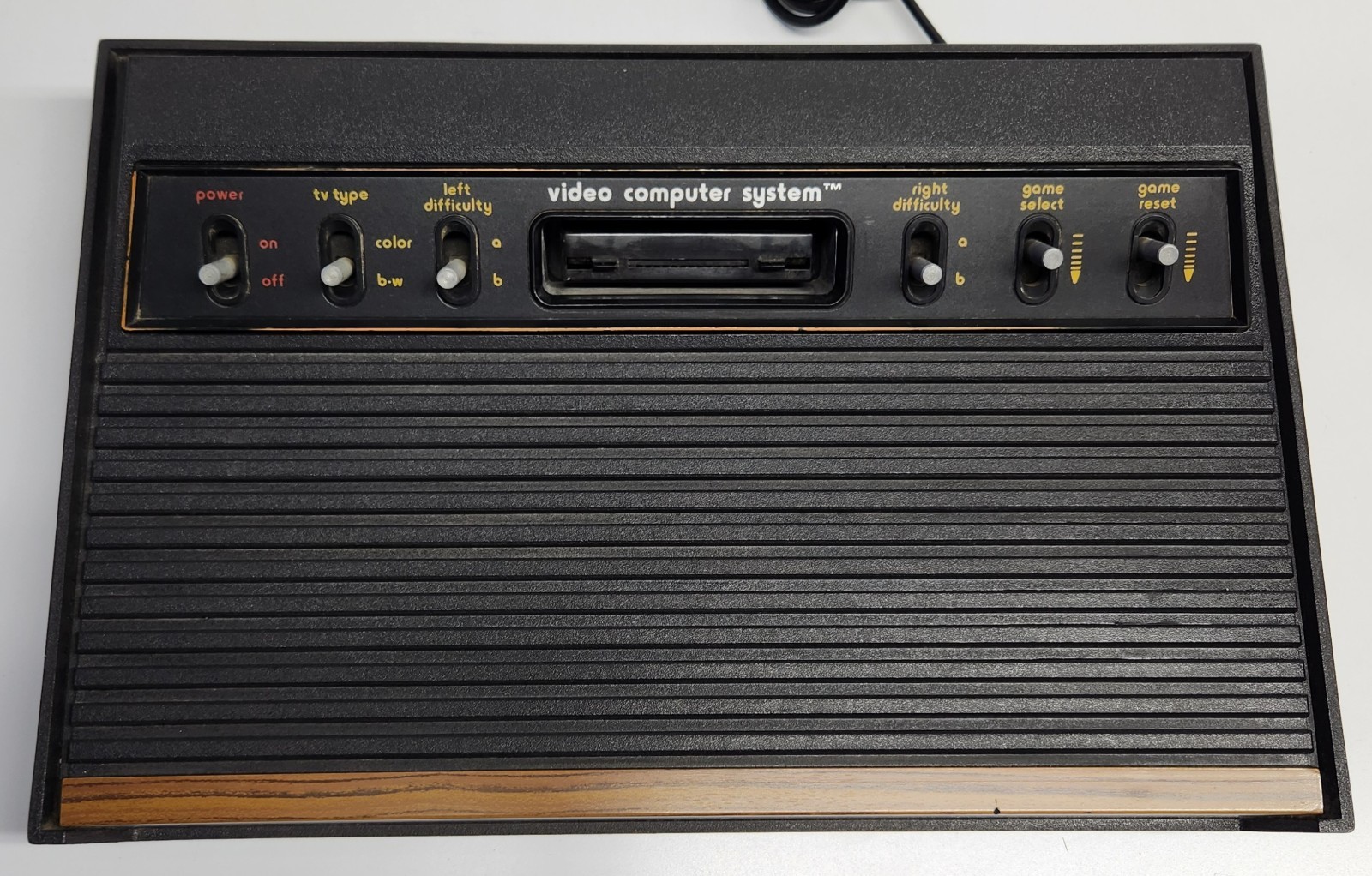 Atari 2600 Woodgrain Woody 6 Switch Sixer System CONSOLE ONLY – Sunnyvale Taiwan