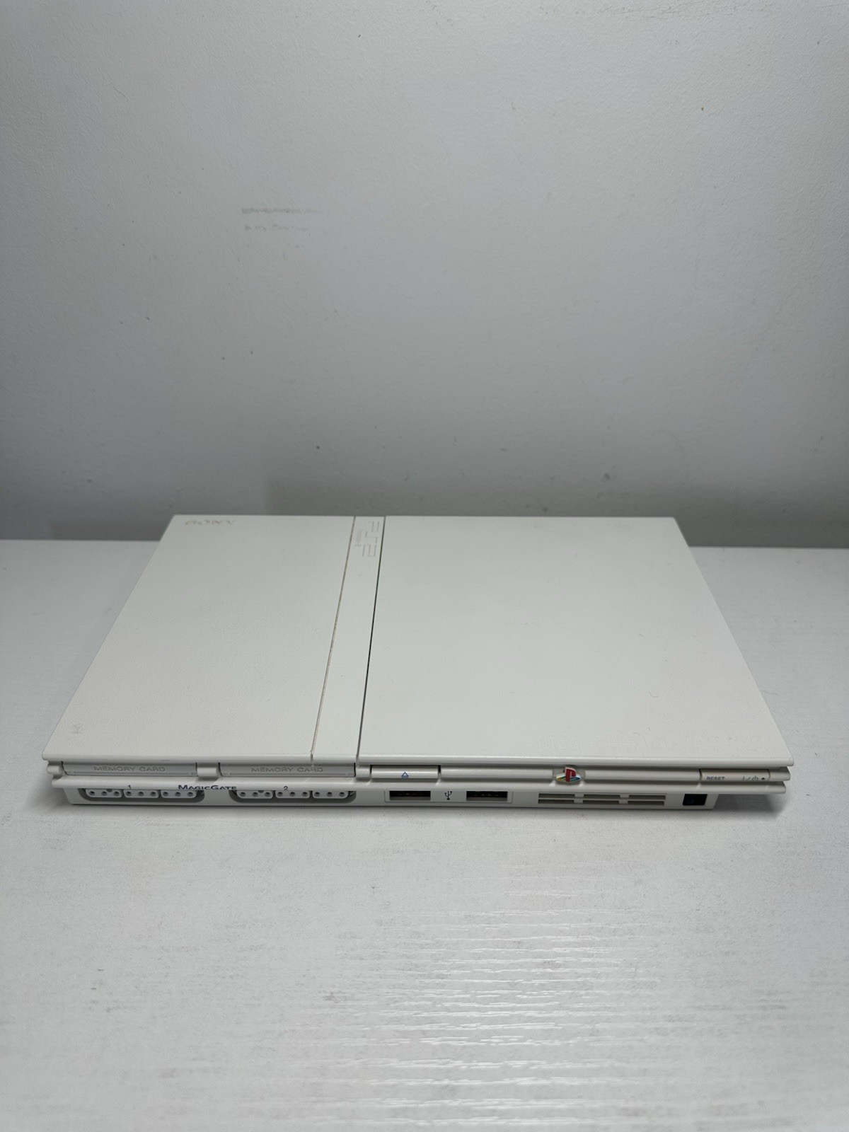 Sony PlayStation 2 PS2 Slim WHITE Console Bundle –Controller / Cables /8MB Card