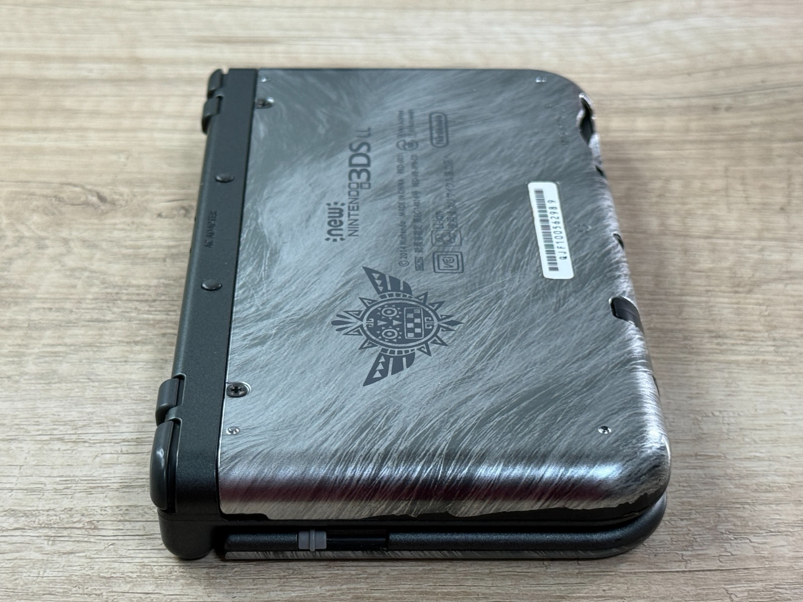 RANK B+ IPS Nintendo New 3DS XL Monster Hunter 4G Console IPS Screen TOP D1837