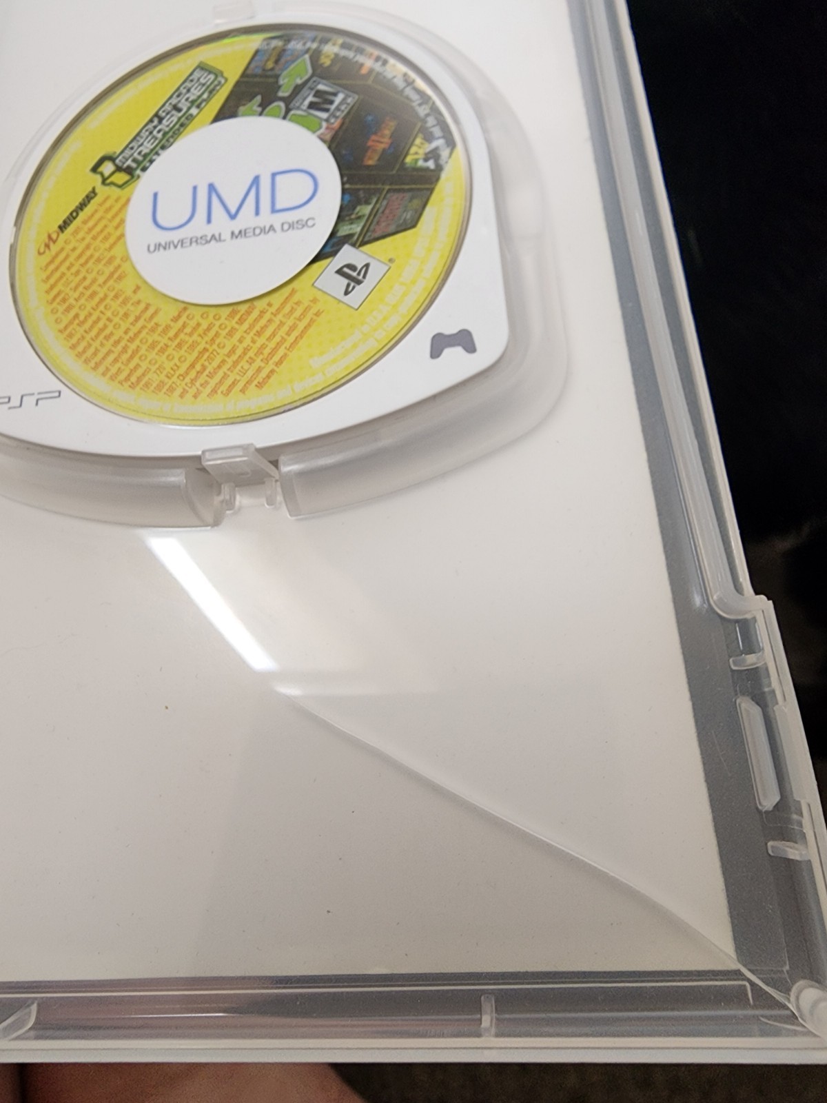 Midway Arcade Treasures PSP CIB Cracked Case