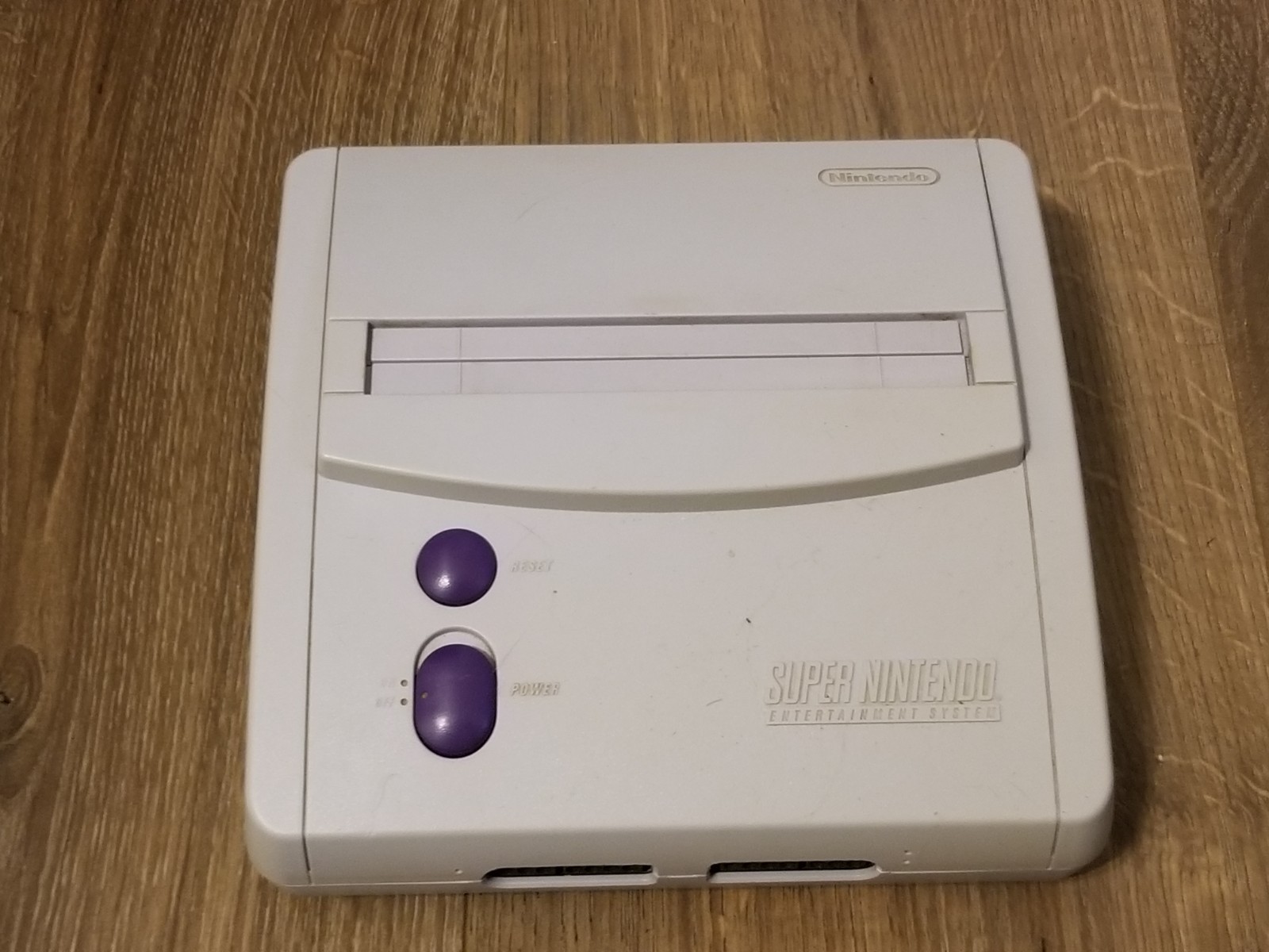 Super Nintendo Entertainment System (SNES JR. 1991) CONSOLE ONLY