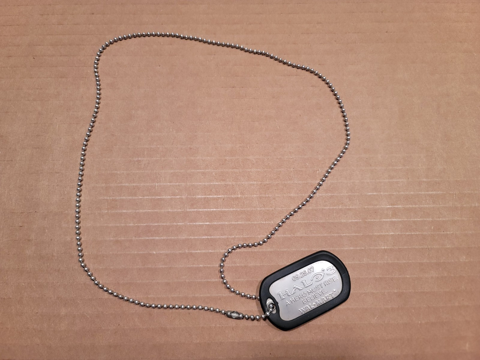Halo 3 Dog Tag from 2007 Walmart Exclusive Promotional Necklace Chain Dogtag