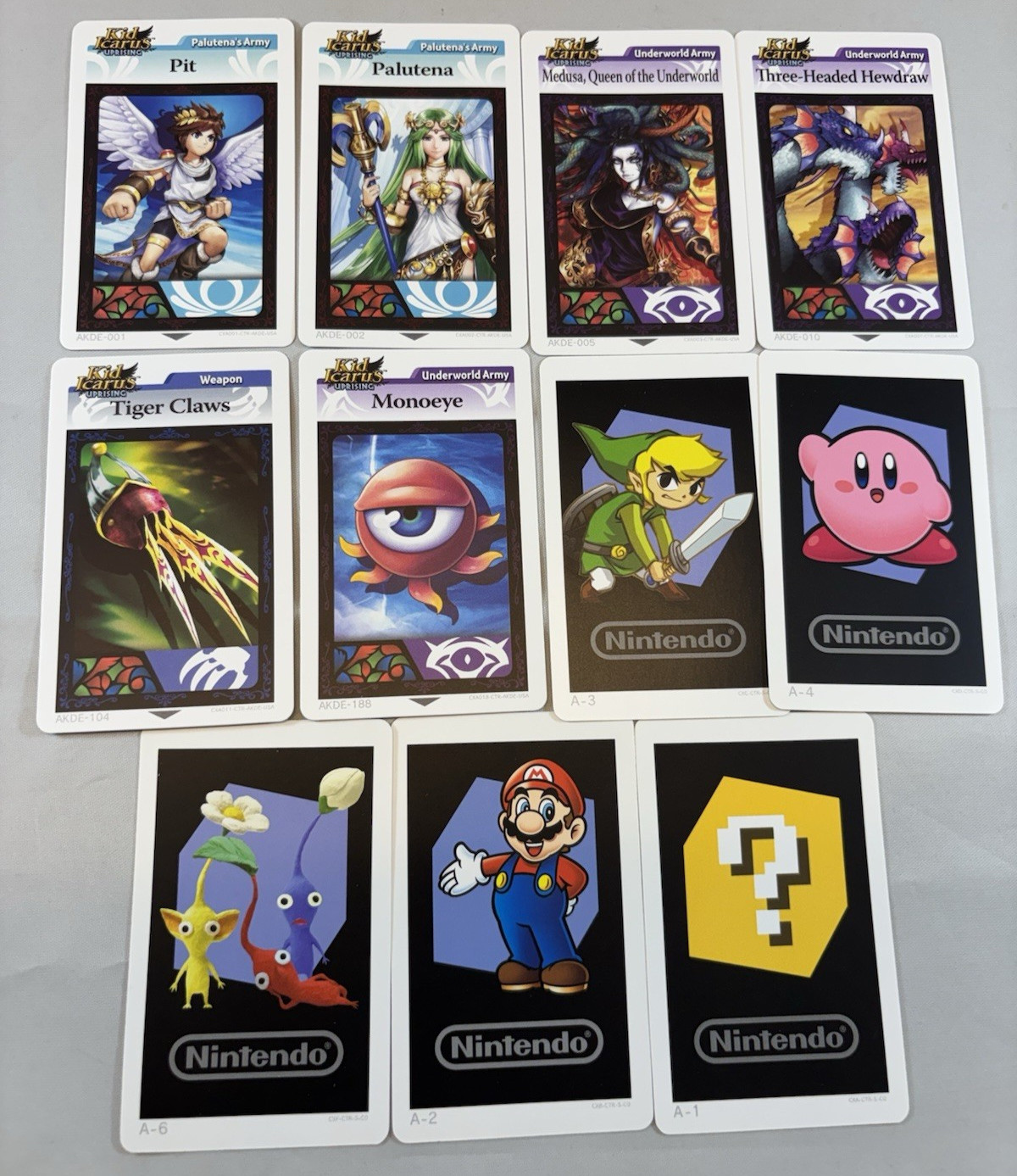Kid Icarus: Uprising (Nintendo 3DS) – Complete Big Box Edition + Stand & AR Card