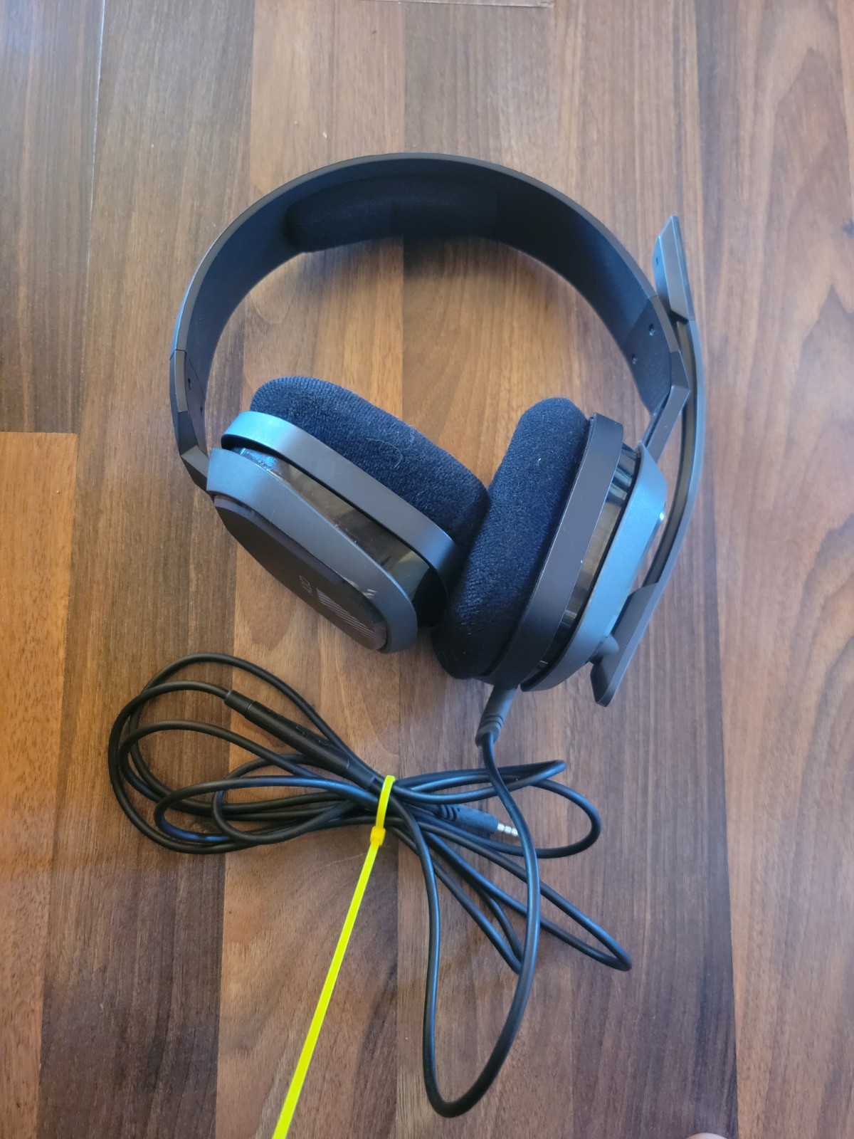 Astro A10 Wired Stereo Gaming Headset – Blue/black