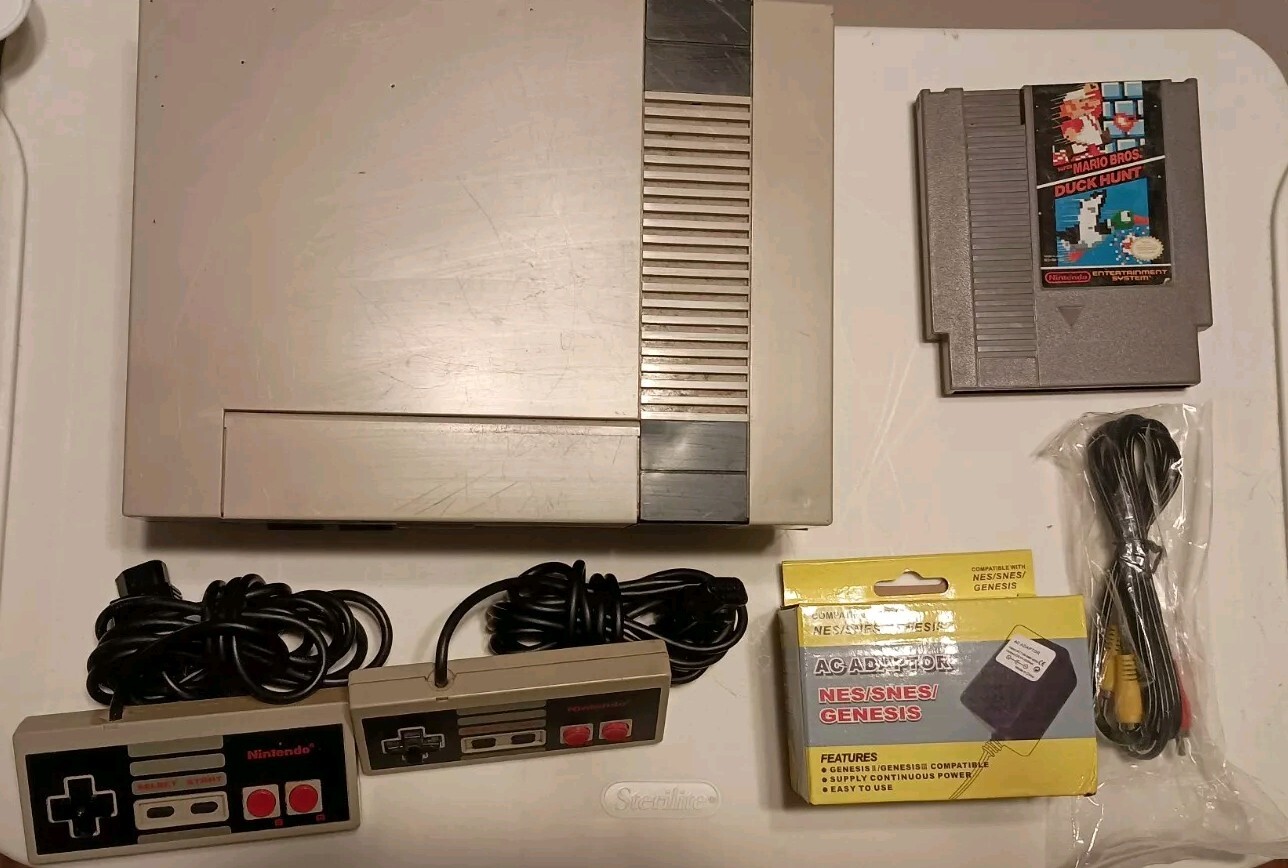 Nintendo NES Fully Tested and Ready To Play…Please Read Description.