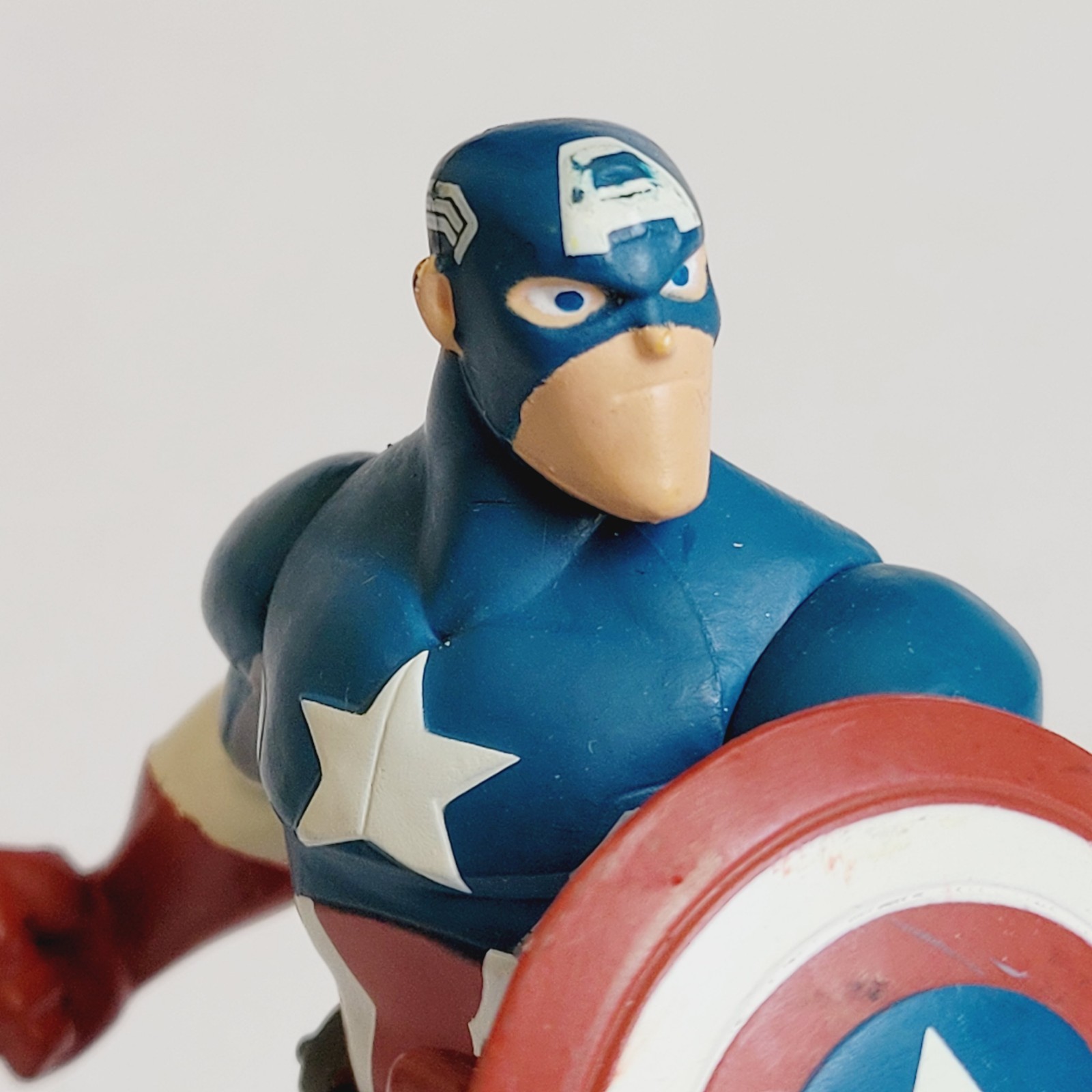 Disney Infinity 2.0 Hulk & Capt. America & 3.0 Darth Vader (no lightsaber; wear)