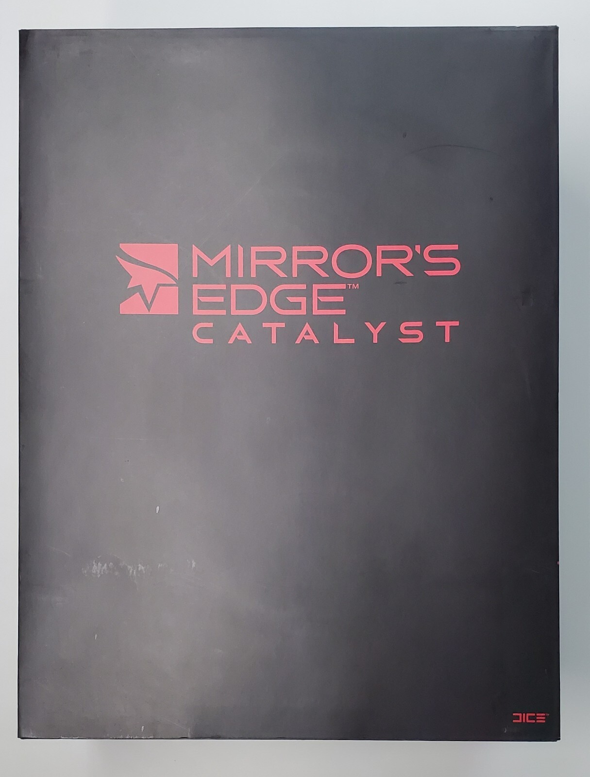Mirrors Edge Catalyst Collectors Edition Box – GAME NOT INCLUDED PS4 XB1