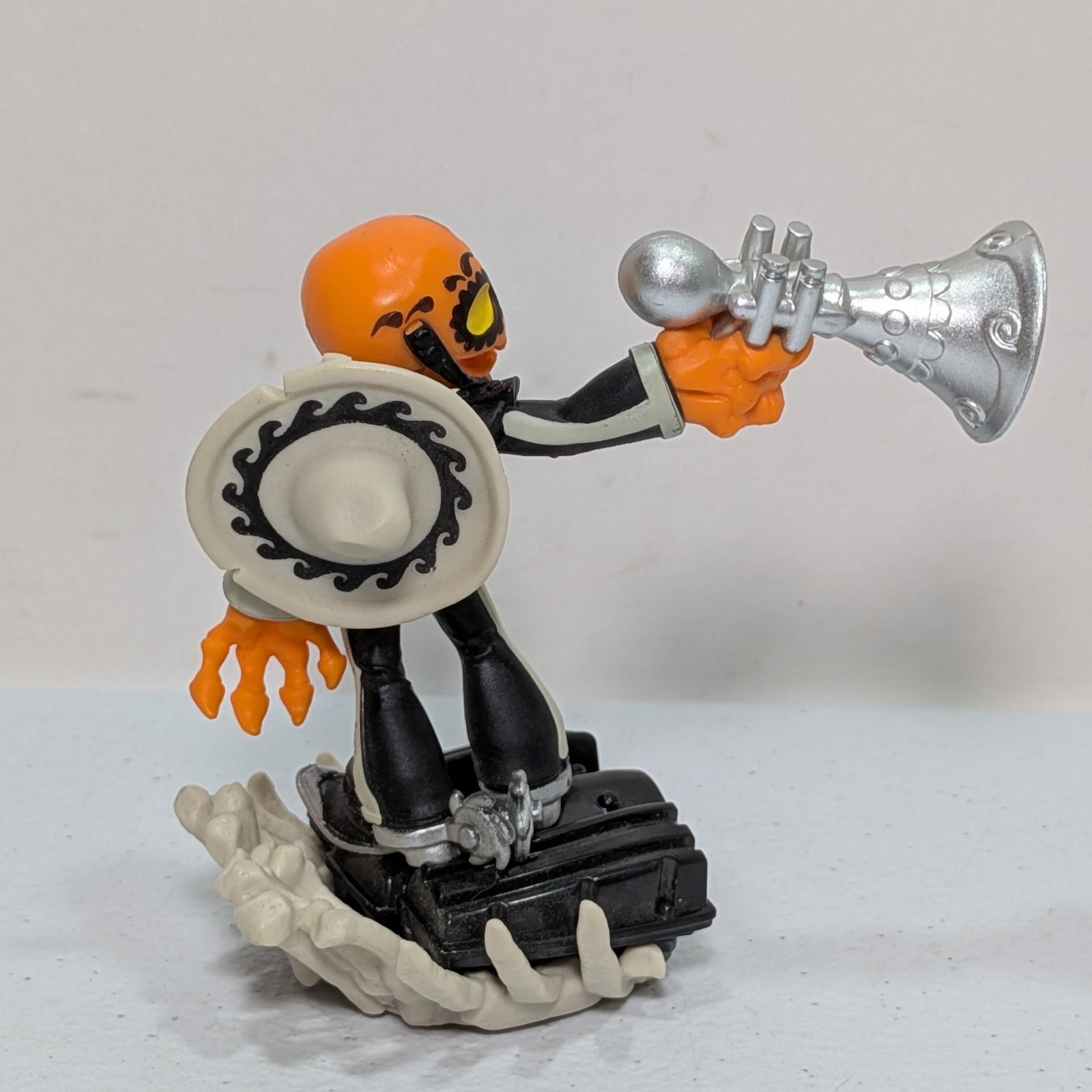 Skylanders SuperChargers Frightful Fiesta Halloween Variant & Crypt Crusher Set