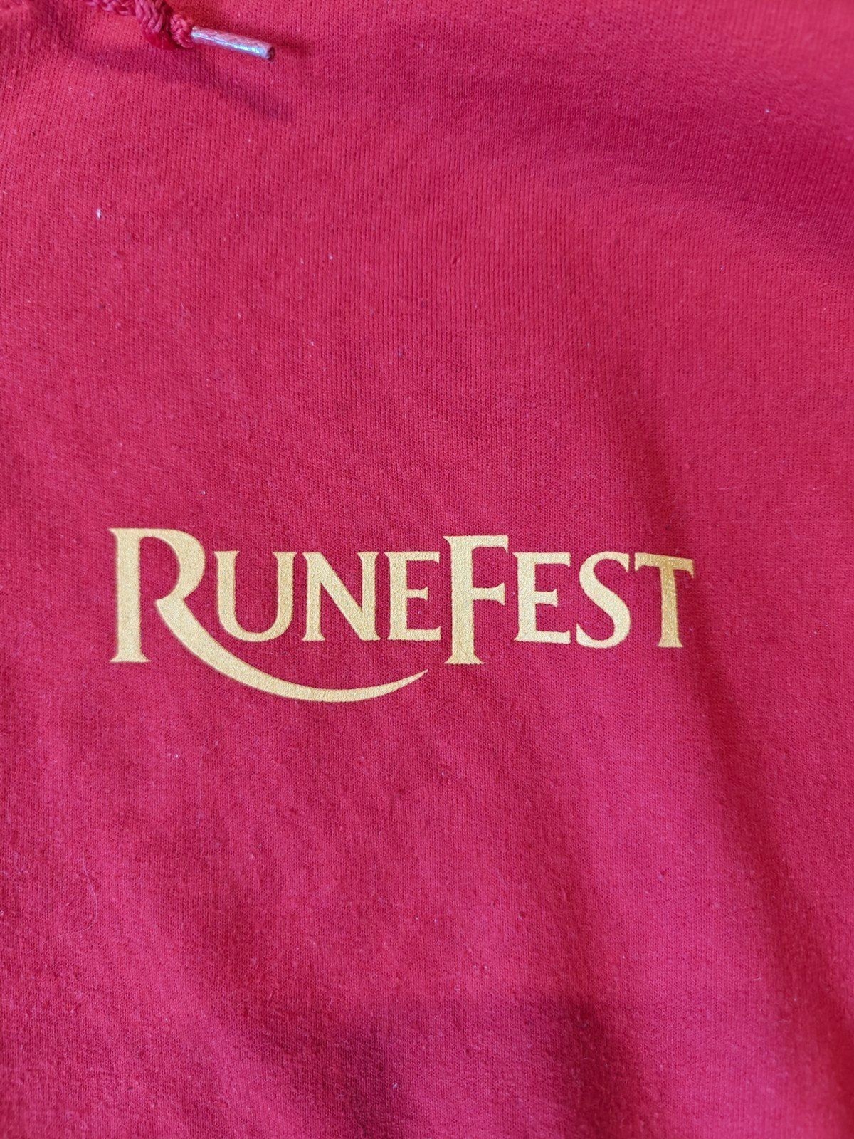 RuneScape Runefest 2018 Hoodie Event Staff Dragonslayer Vorkath Jagex Medium