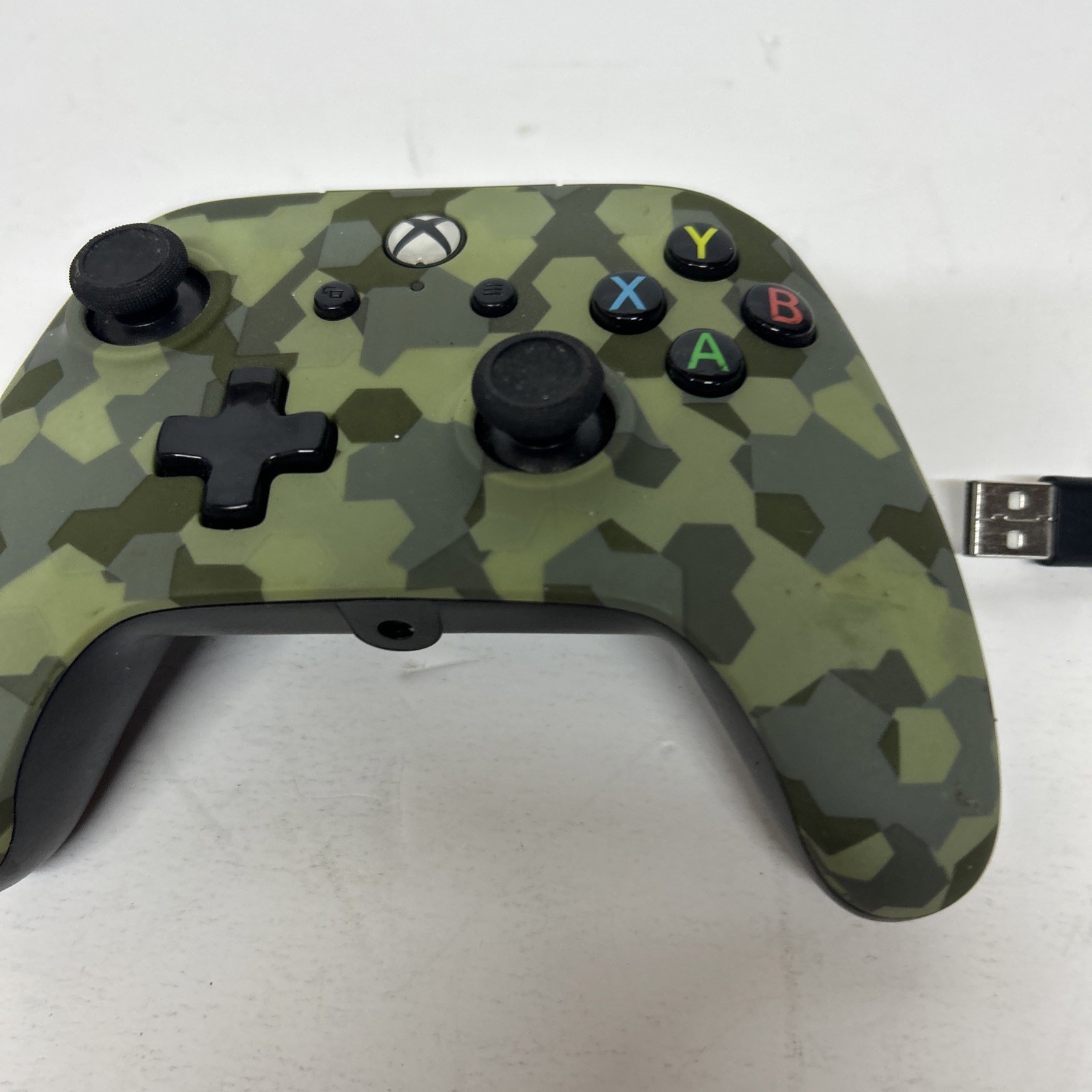 PowerA Wired Controller for Xbox Camo Tested Does Not Come With Charger