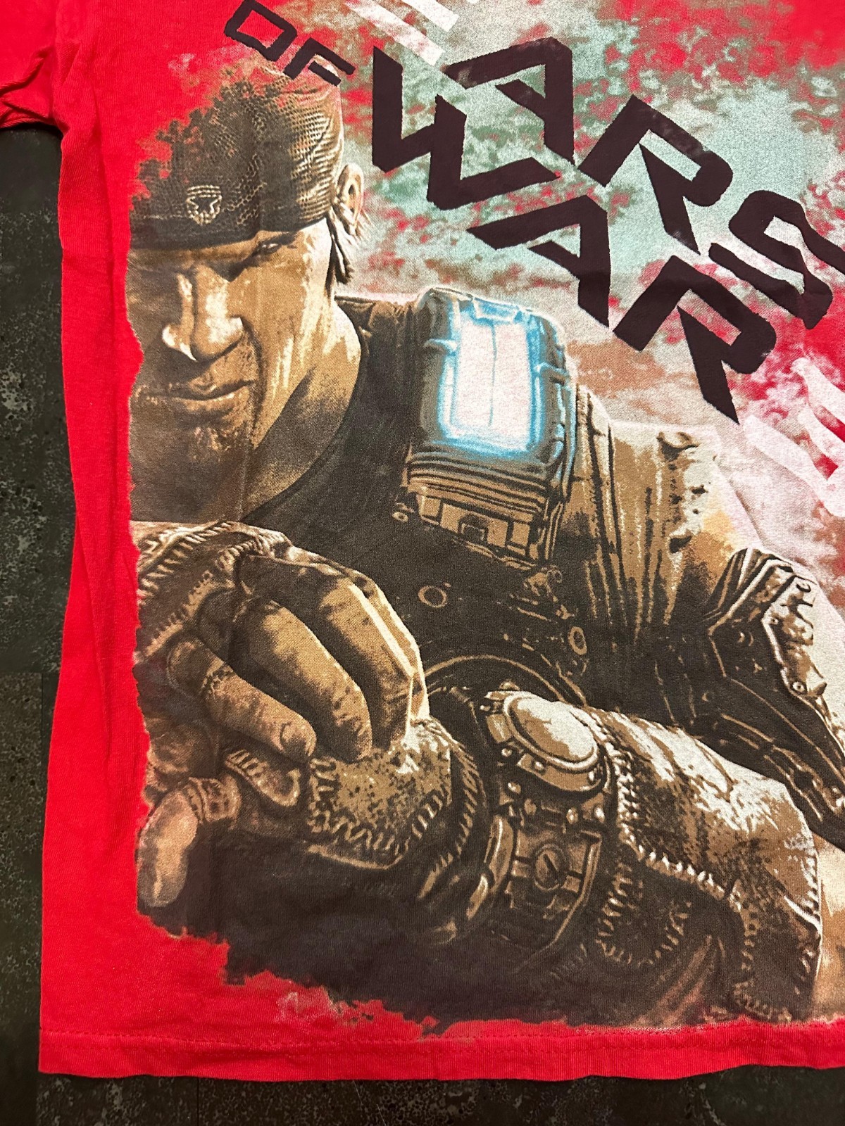 GEARS OF WAR 3 Marcus Fenix Shirt RED Large L PROMO Microsoft Store GOW
