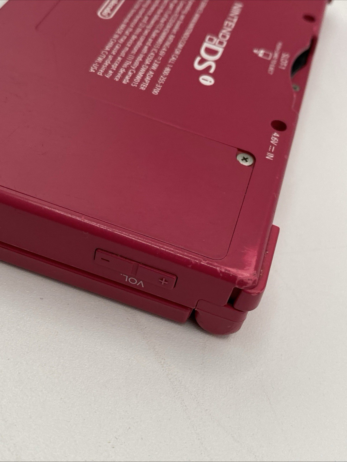 Nintendo DSi Hot Pink Console Bundle w/ Charger & 16GB SD Card – Excellent