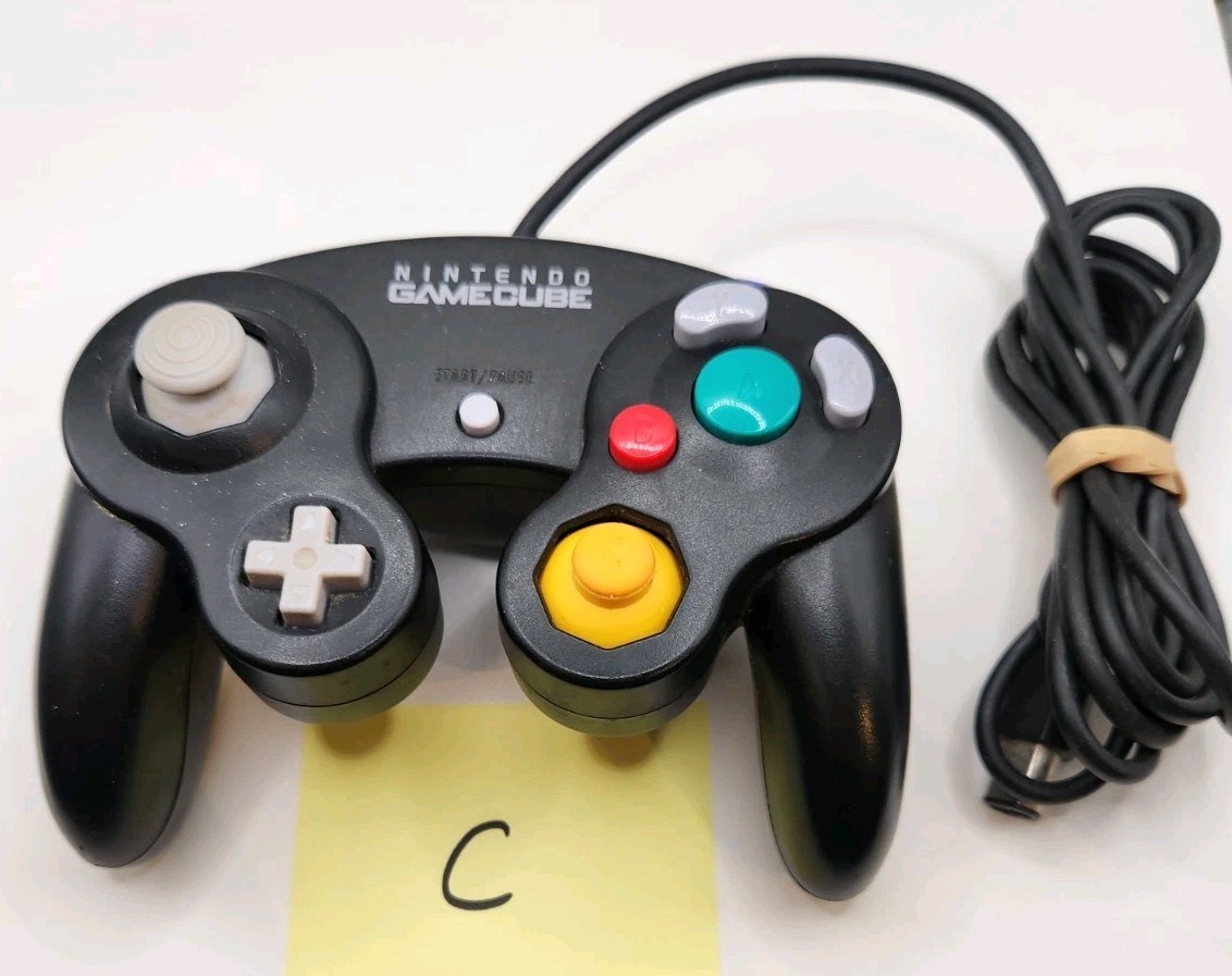 Nintendo GameCube Controller – Black DOL-003 Tested & Working