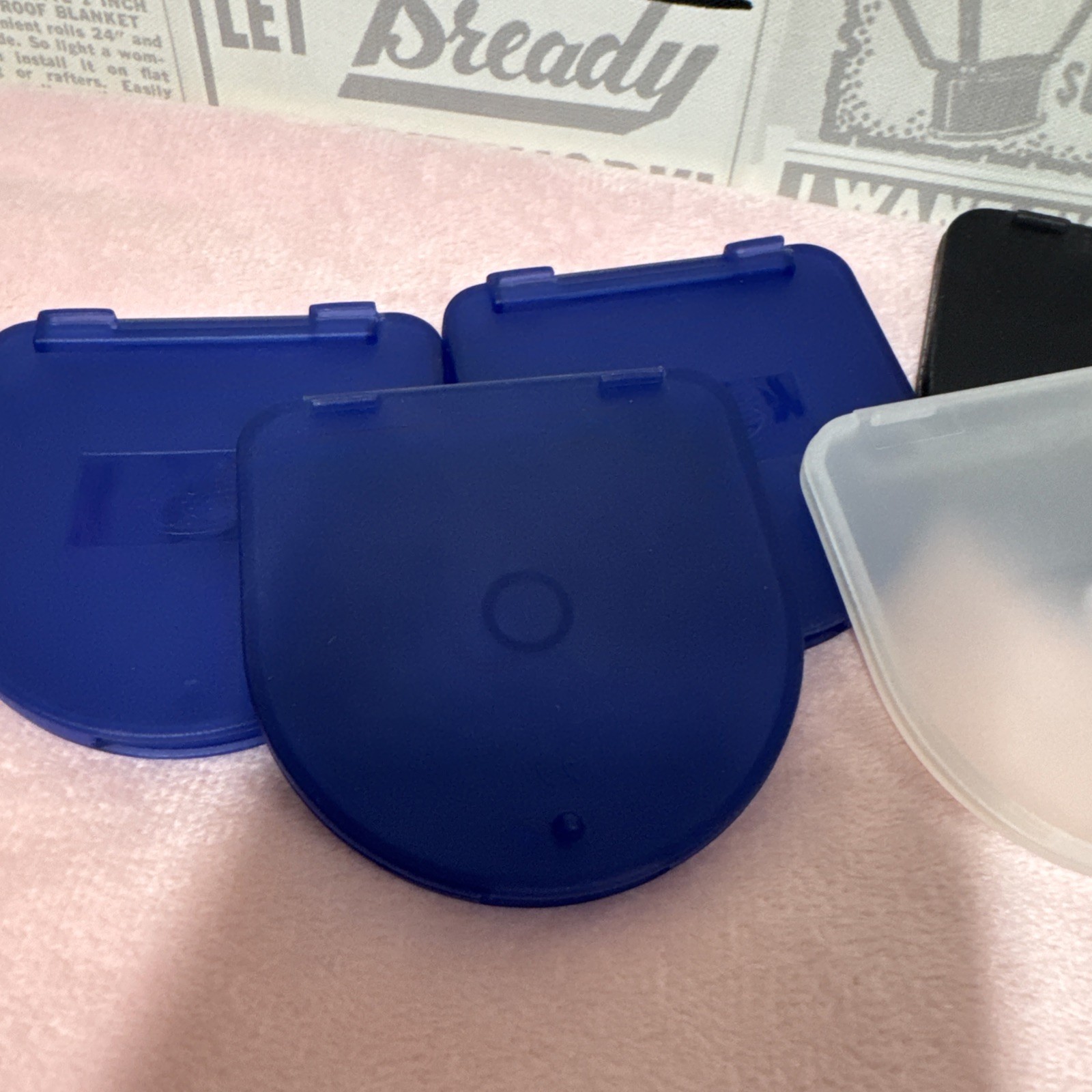 “1X PSP Blue- Black- Clear Mad Catz Game Carrying Case Set Of 5 PCs