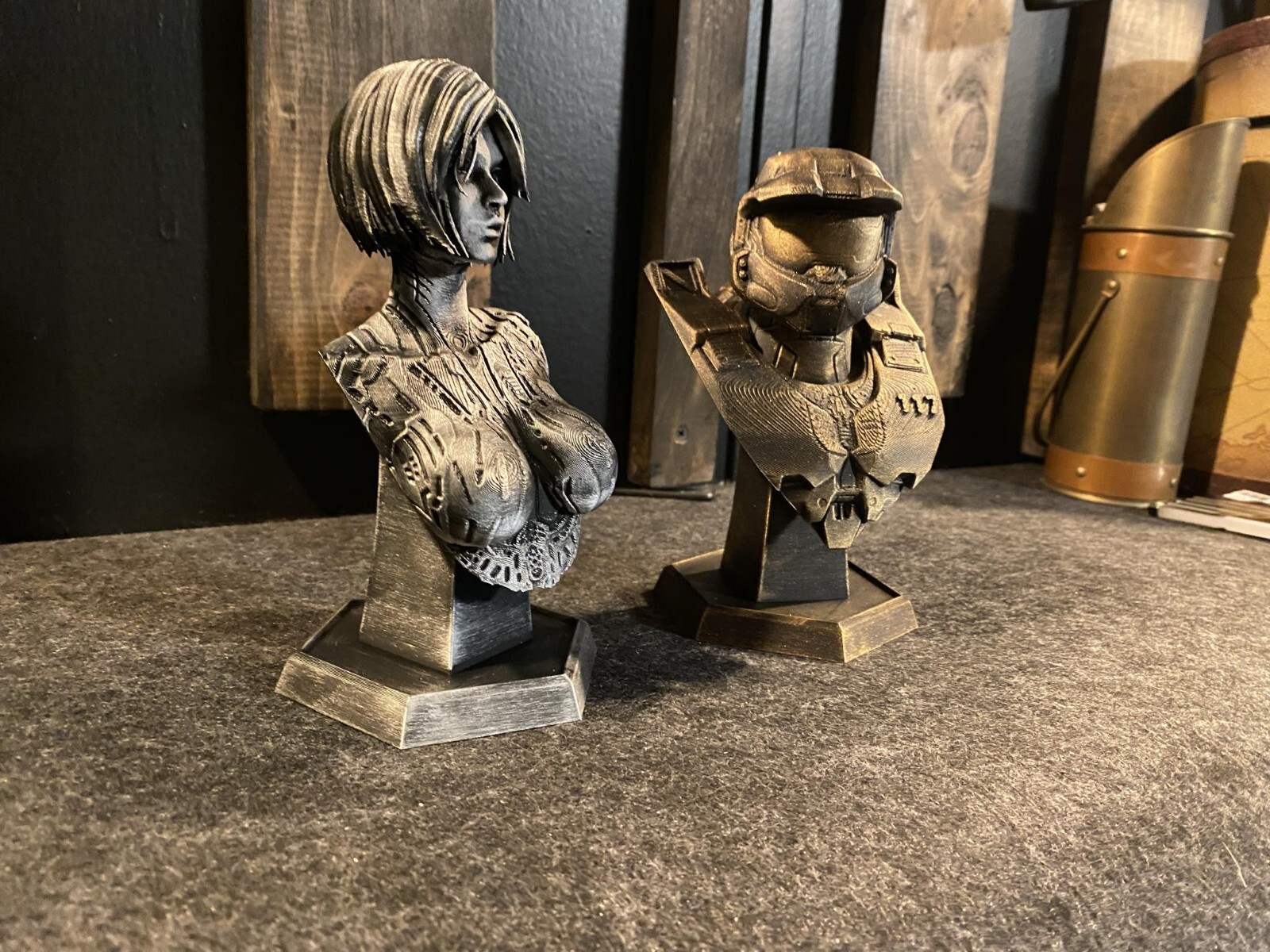 Halo Master Chief And Cortana Statue 6in