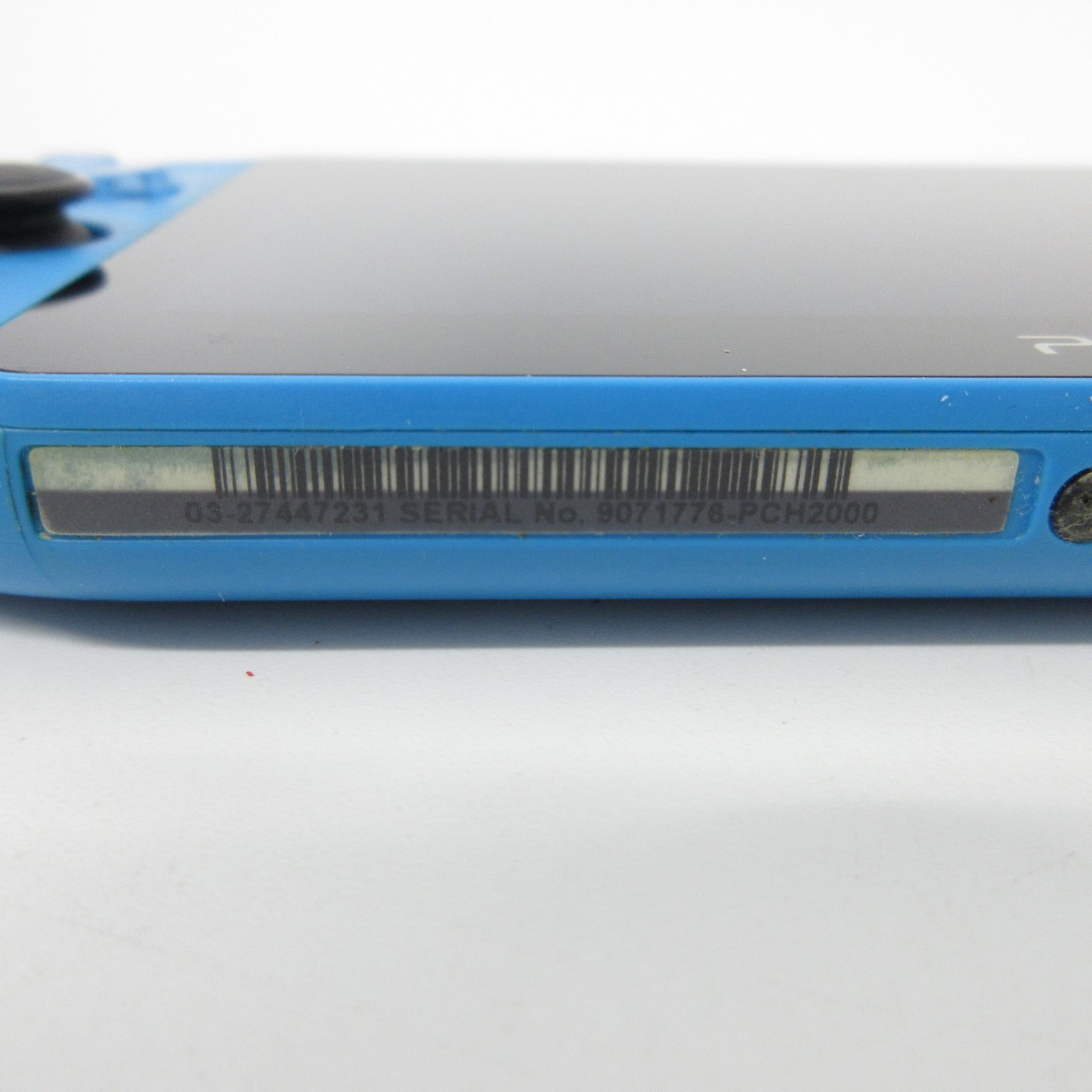 【Near Mint】Sony PS Vita PCH-2000 Aqua blue Wi-Fi Model Console #RET08/0704/05