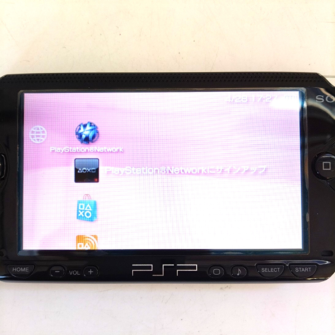 Sony PSP-1000 Black Console Japanese Model Power On w/ AC Adapter & 4GB Memory