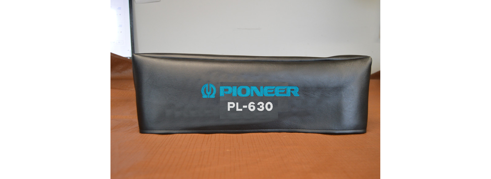 Pioneer PL-630 Signature Series Dust Cover