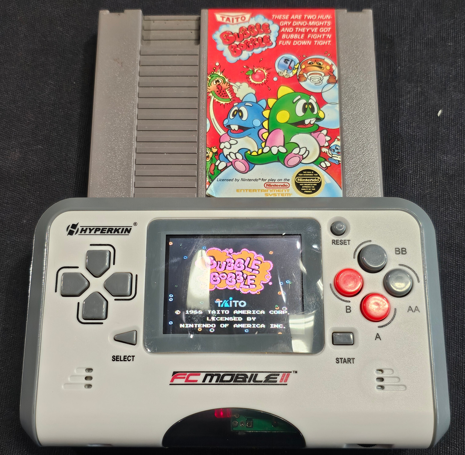 Retro Hyperkin FC MOBILE II (2009) Portable NES – Tested Working, No AC Adapter