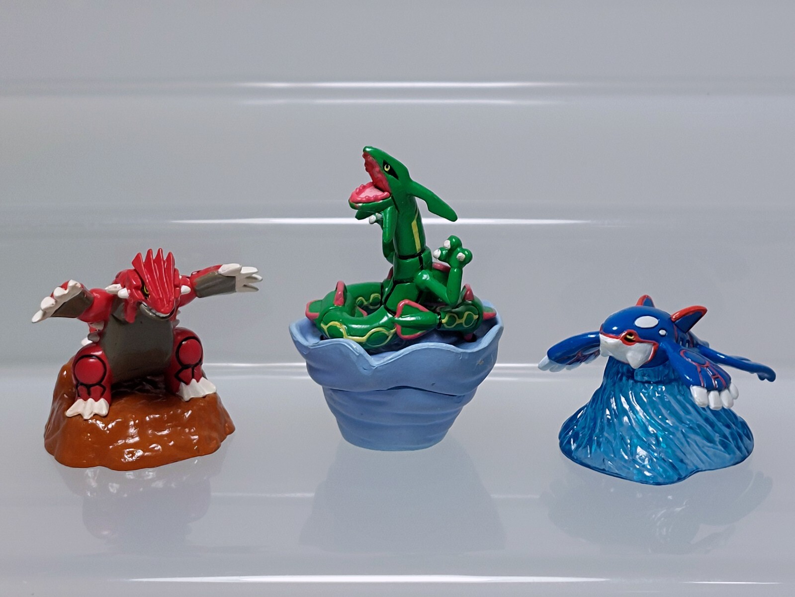 Groudon Rayquaza Kyogre Pokemon Ball Choco Footprint Figure Tomy 0.8-1.9in