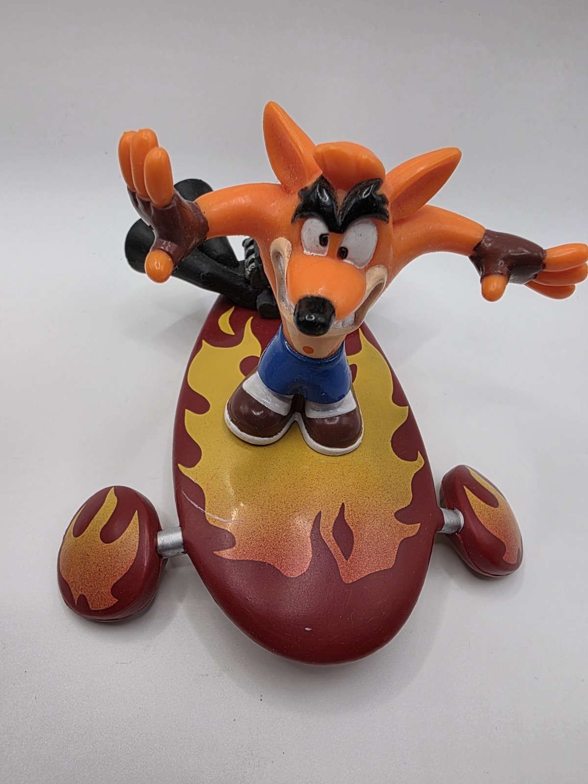 Crash Bandicoot & Spyro Figures Lot w/ Crate Accessory PS1 Era 2000s