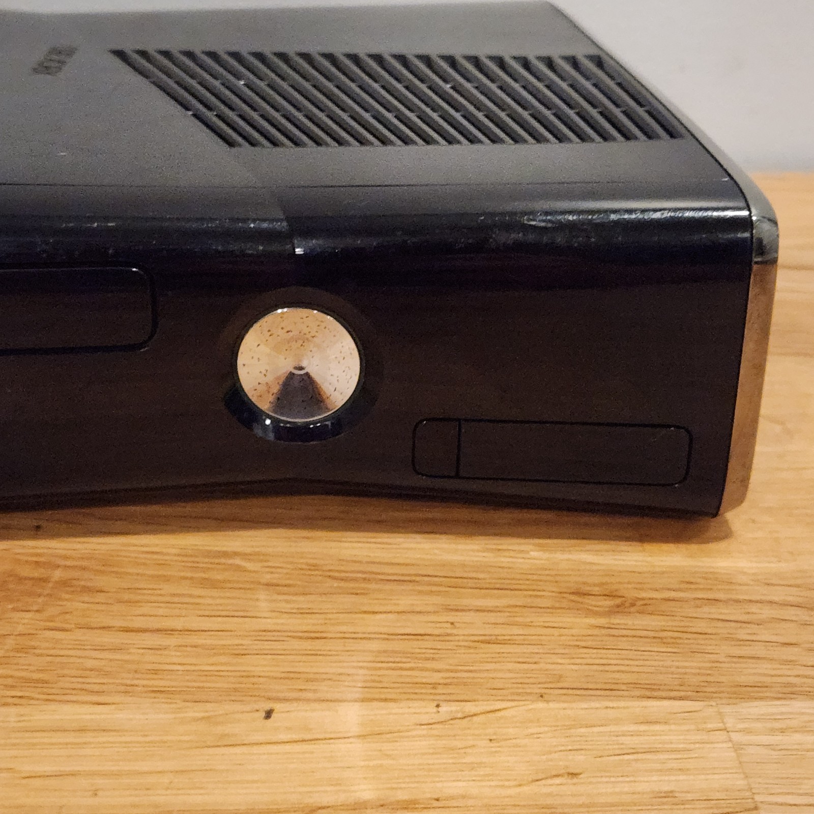 Microsoft Xbox 360 1439 Console Only – No Hard Drive – Tested and Working