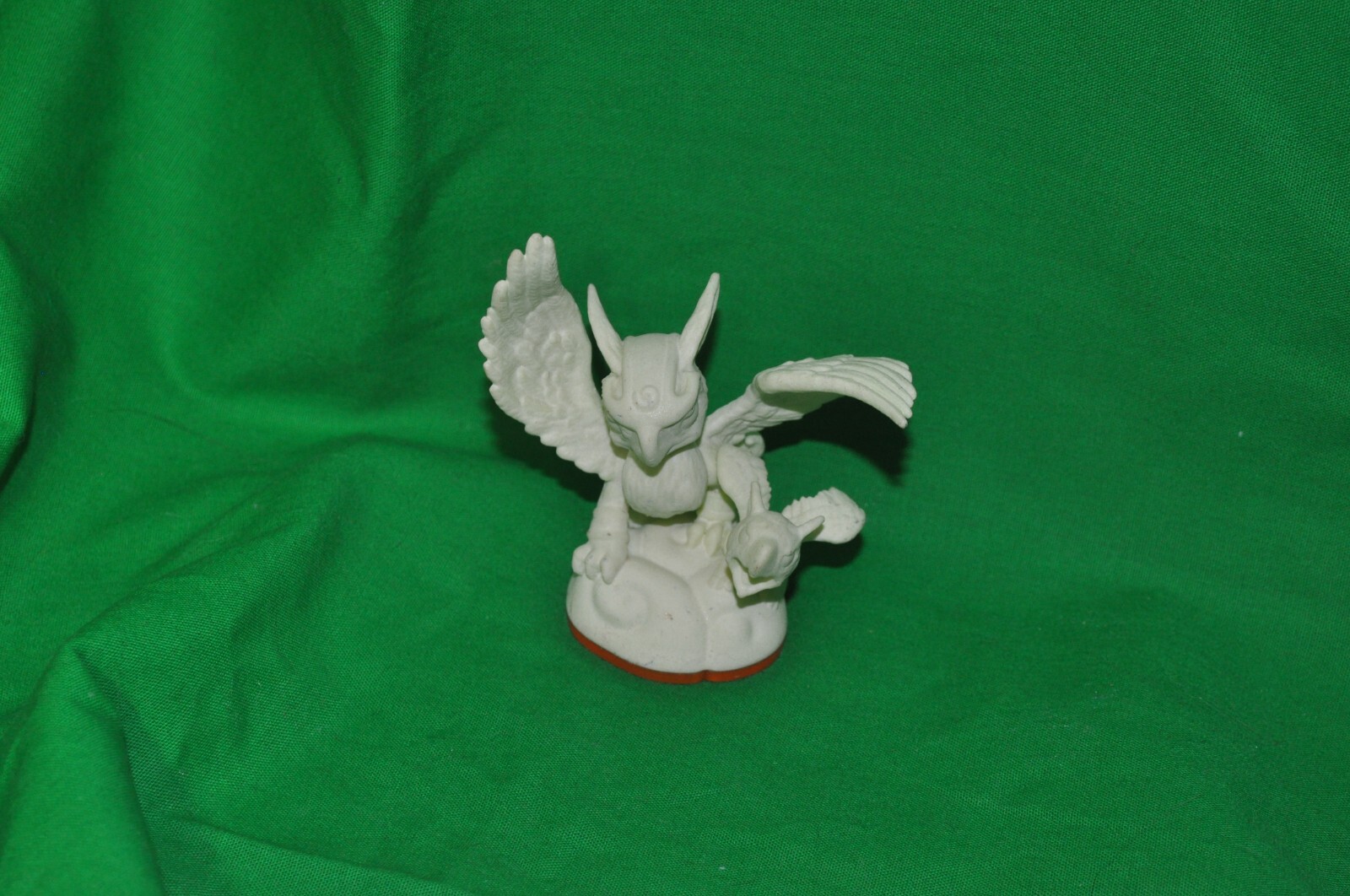 Skylanders Giants Glow-In-The-Dark Sonic Boom Figure – Tested! damaged see pics