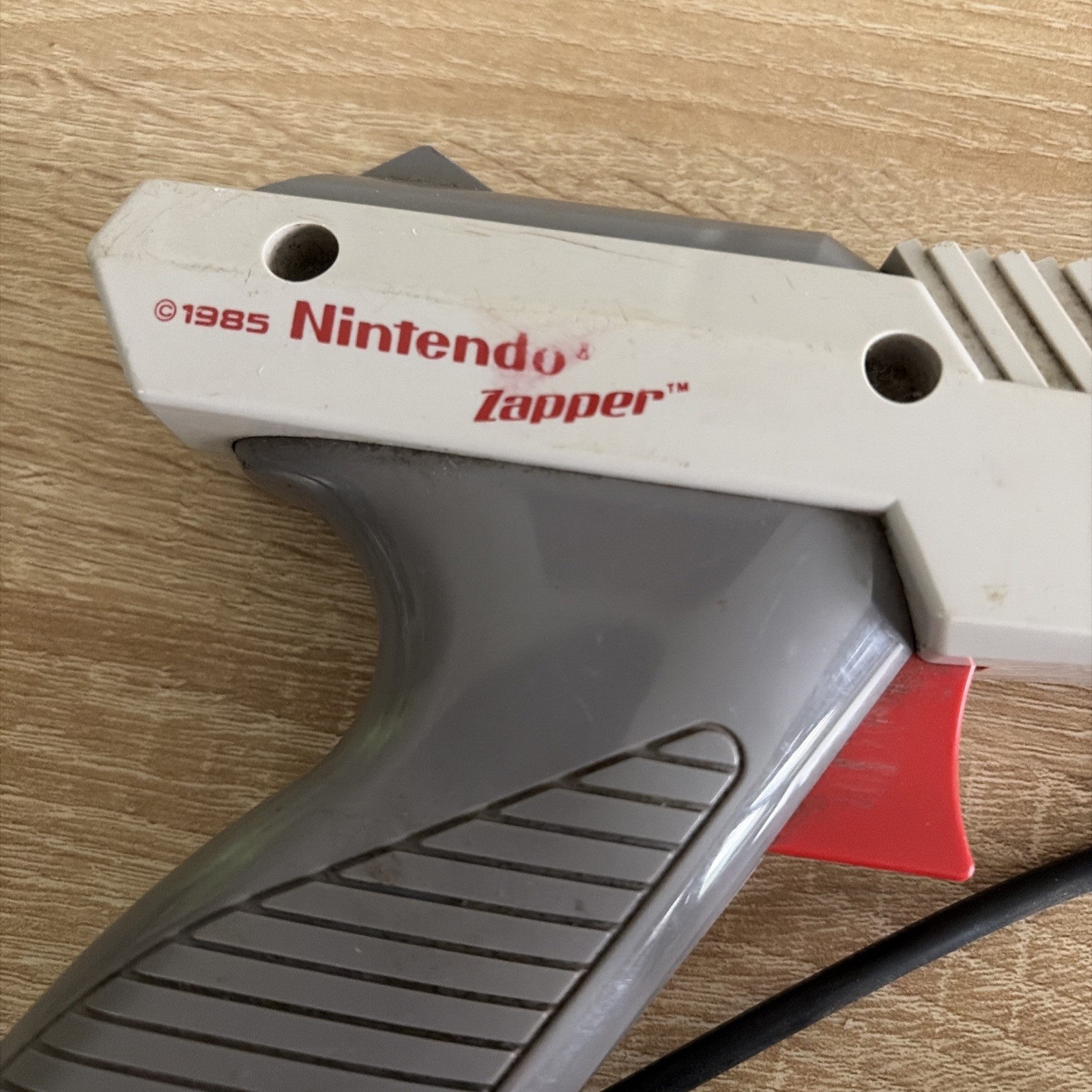 Nintendo NES Zapper Light Gun Gray Controller OEM Original 1985 Gray Used