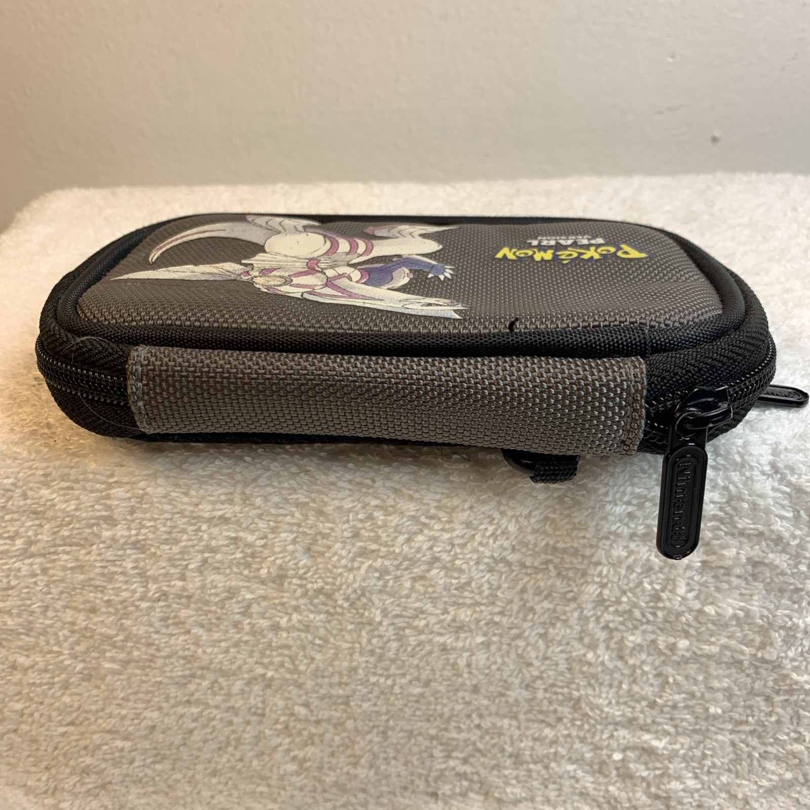 Nintendo DS Game Traveler Case Pokemon Pearl 2007 RARE Great Condition See Pics