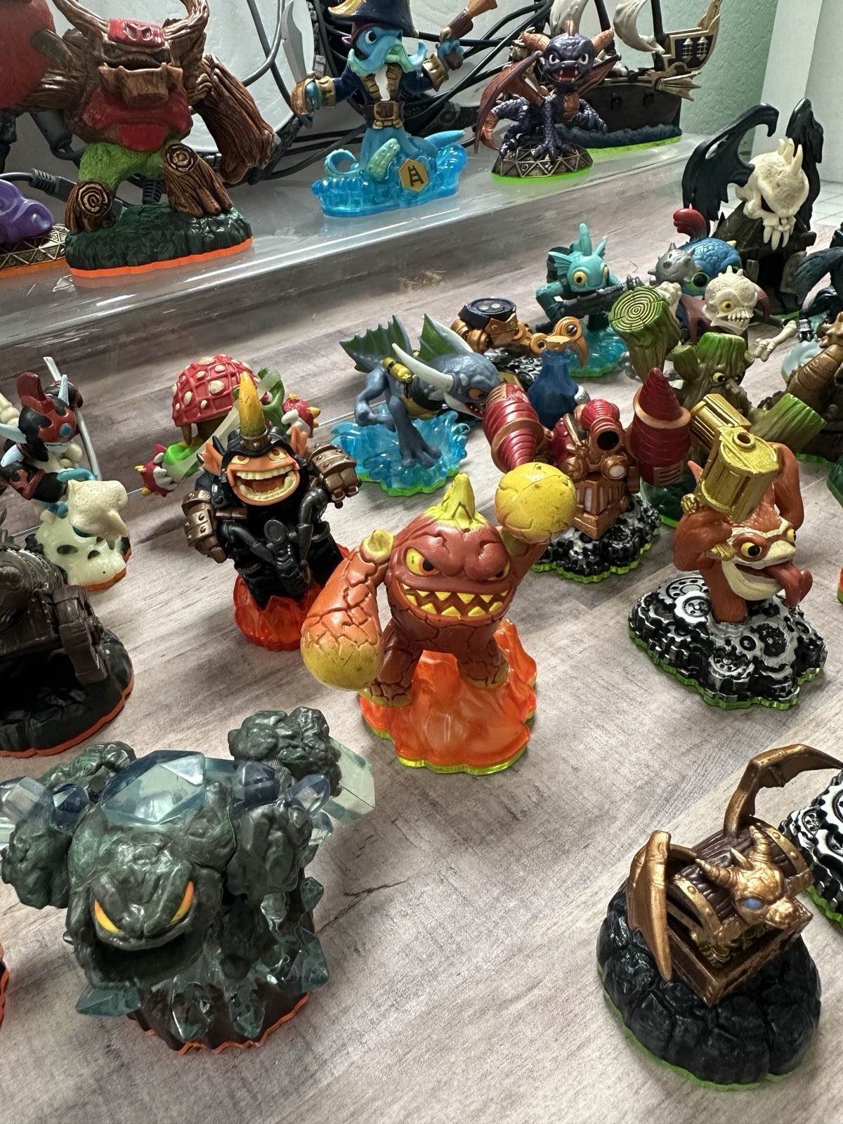 Mixed Lot of 41 Skylanders figures plus 3 portals Giants, Spyro, more