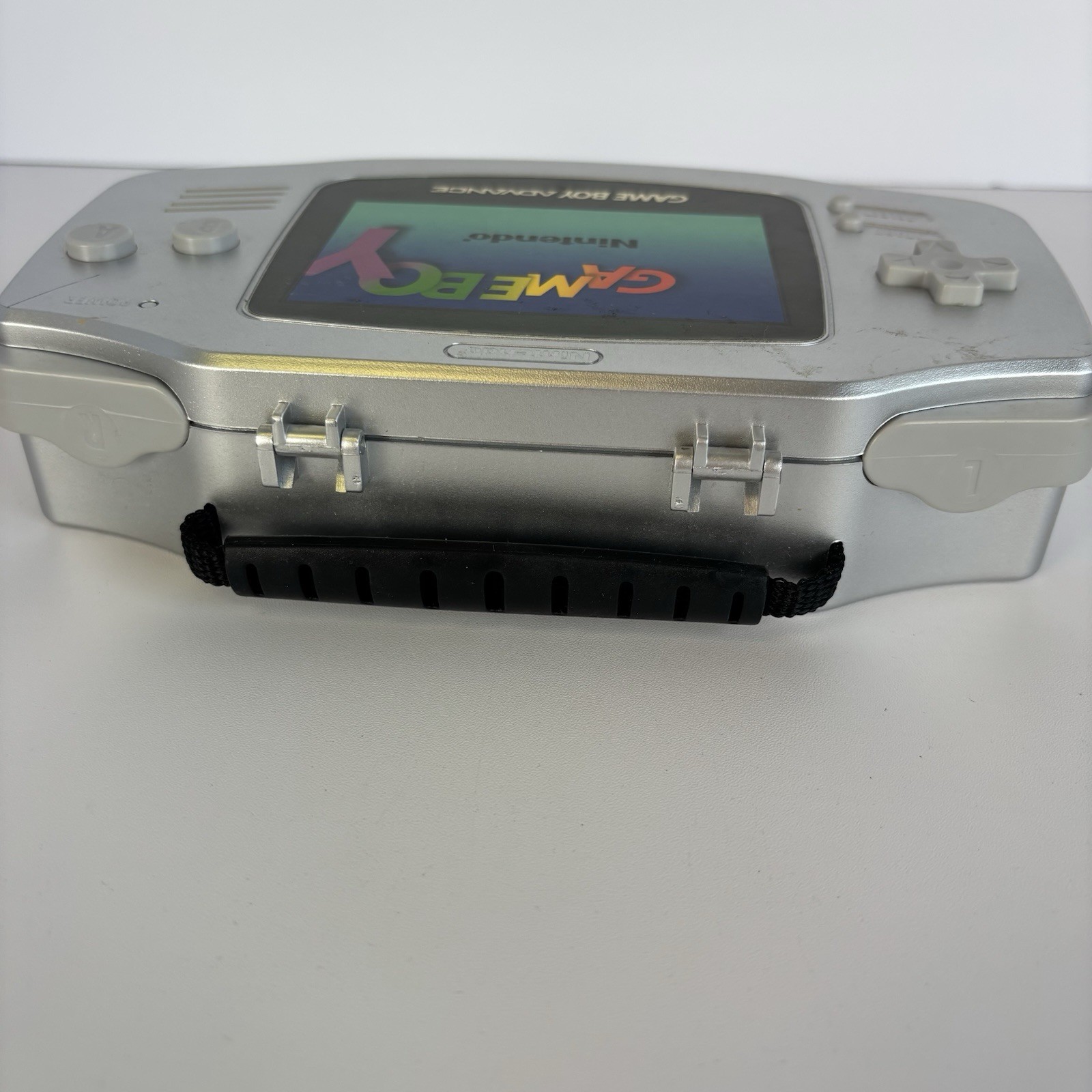 Nintendo Game Boy Advance Hard Shell Carrying Case Silver/ Gray 2002