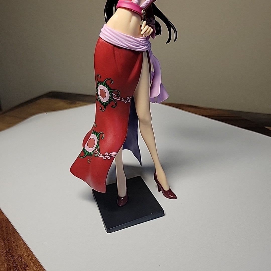 One Piece Boa Hancock Figure Glitter & Glamours Ver A Red Banpresto A Color Priz