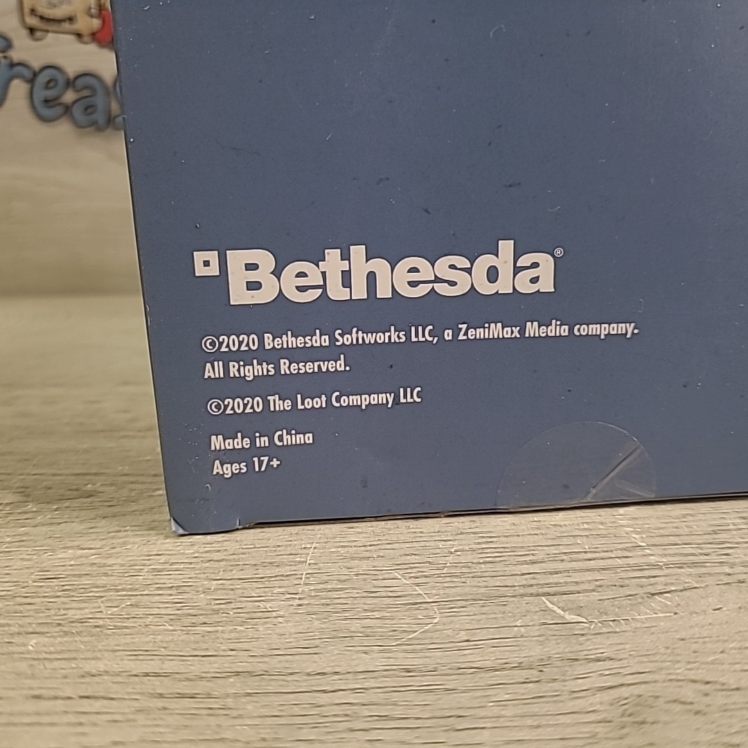 Fallout Crate Loot Crate Screen Shots Radscorpion Figure SEALED NEW