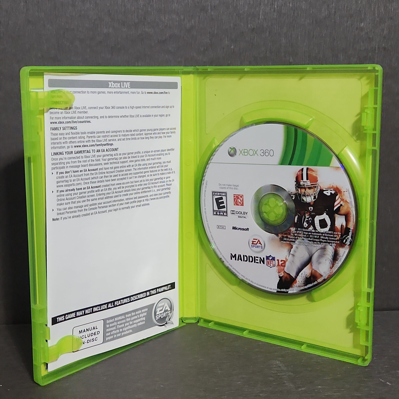 Madden NFL 12 Xbox 360 Game CIB Complete