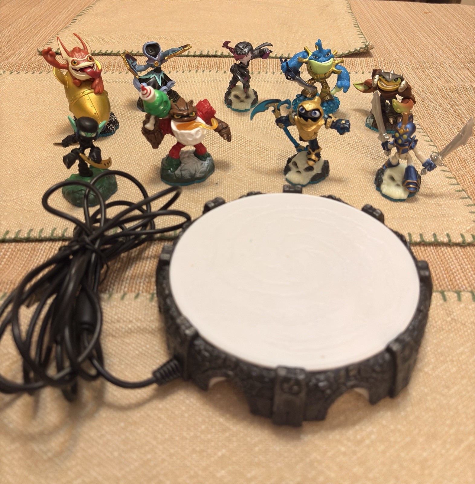Activision Skylanders Character Figure Pack w/ Portal