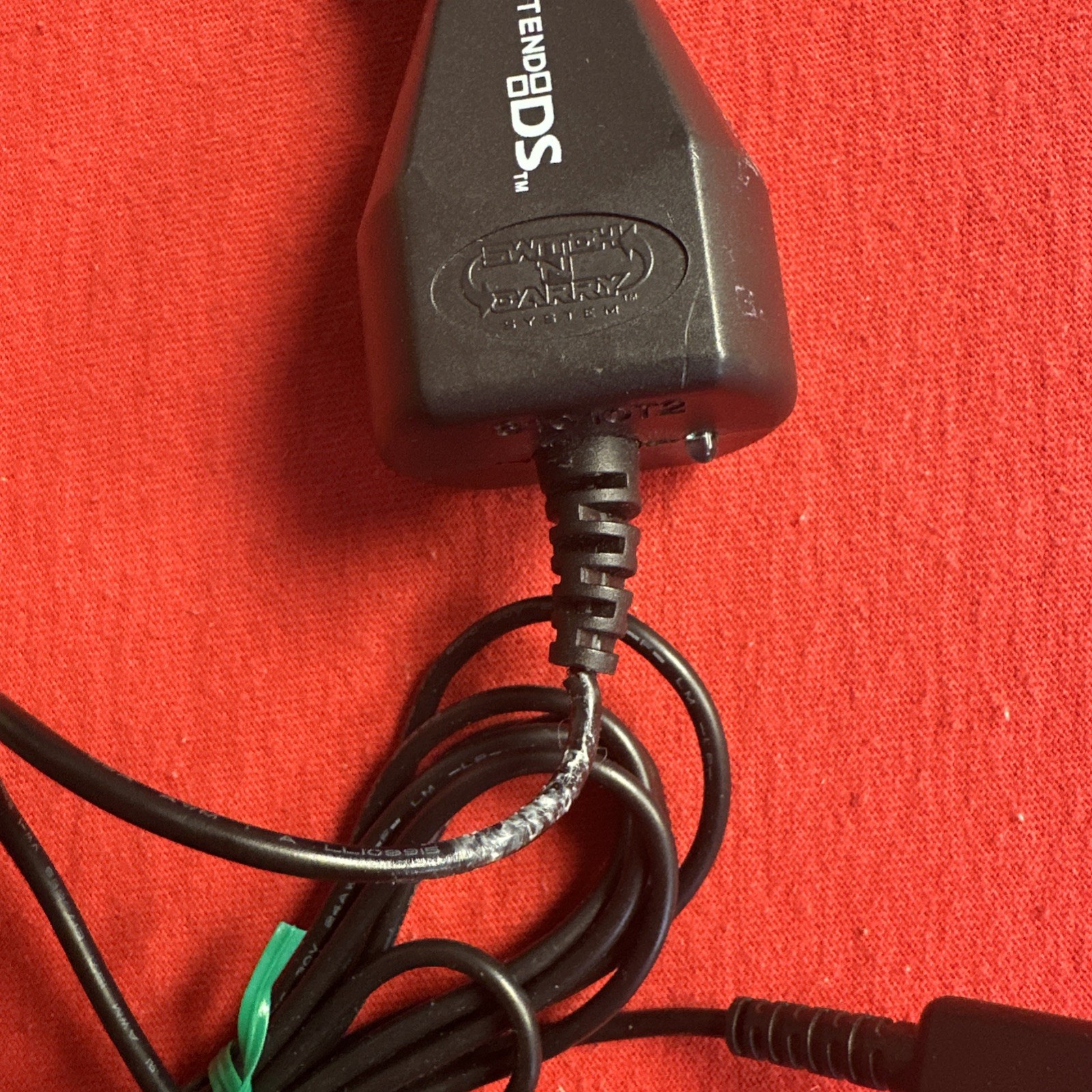 Nintendo DS Car Charger Original Good Condition DC 12v / DC 5.2V 450mA