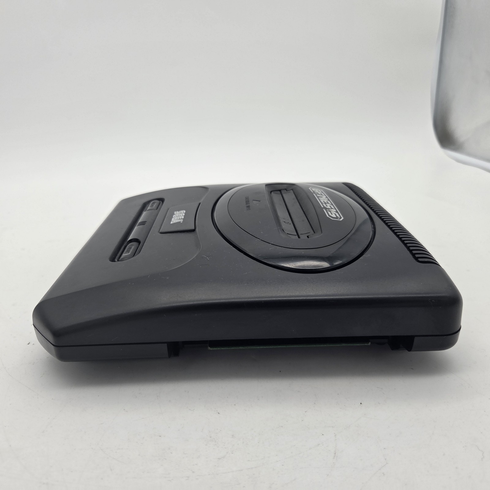 Sega Genesis Model 2 Console System Bundle Cords & Controller (MK-1631) Tested